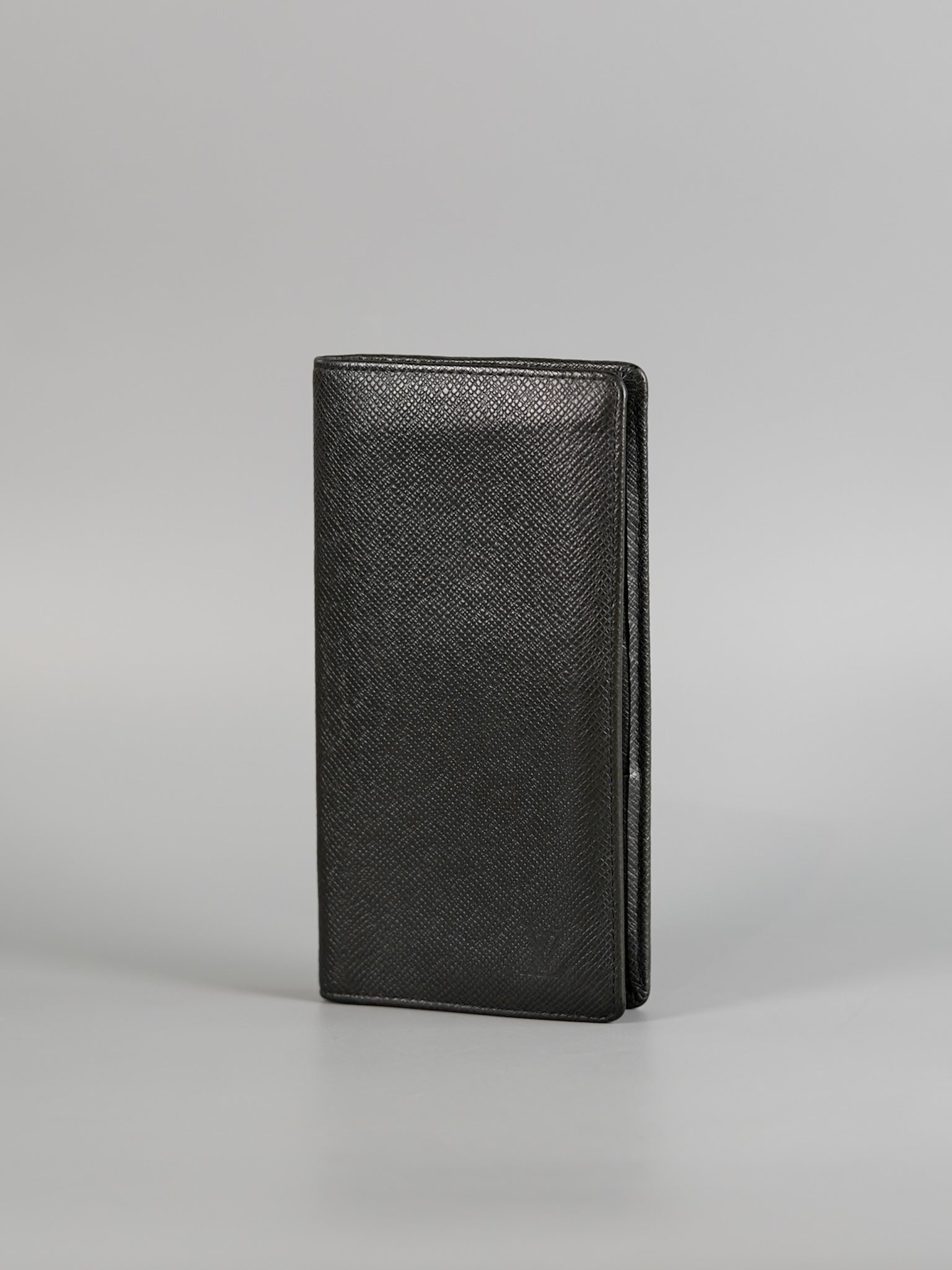 Long Bi-fold Men’s Wallet in Noir Leather (Date Code: TA3153) | Purse Maison Luxury Bags Shop