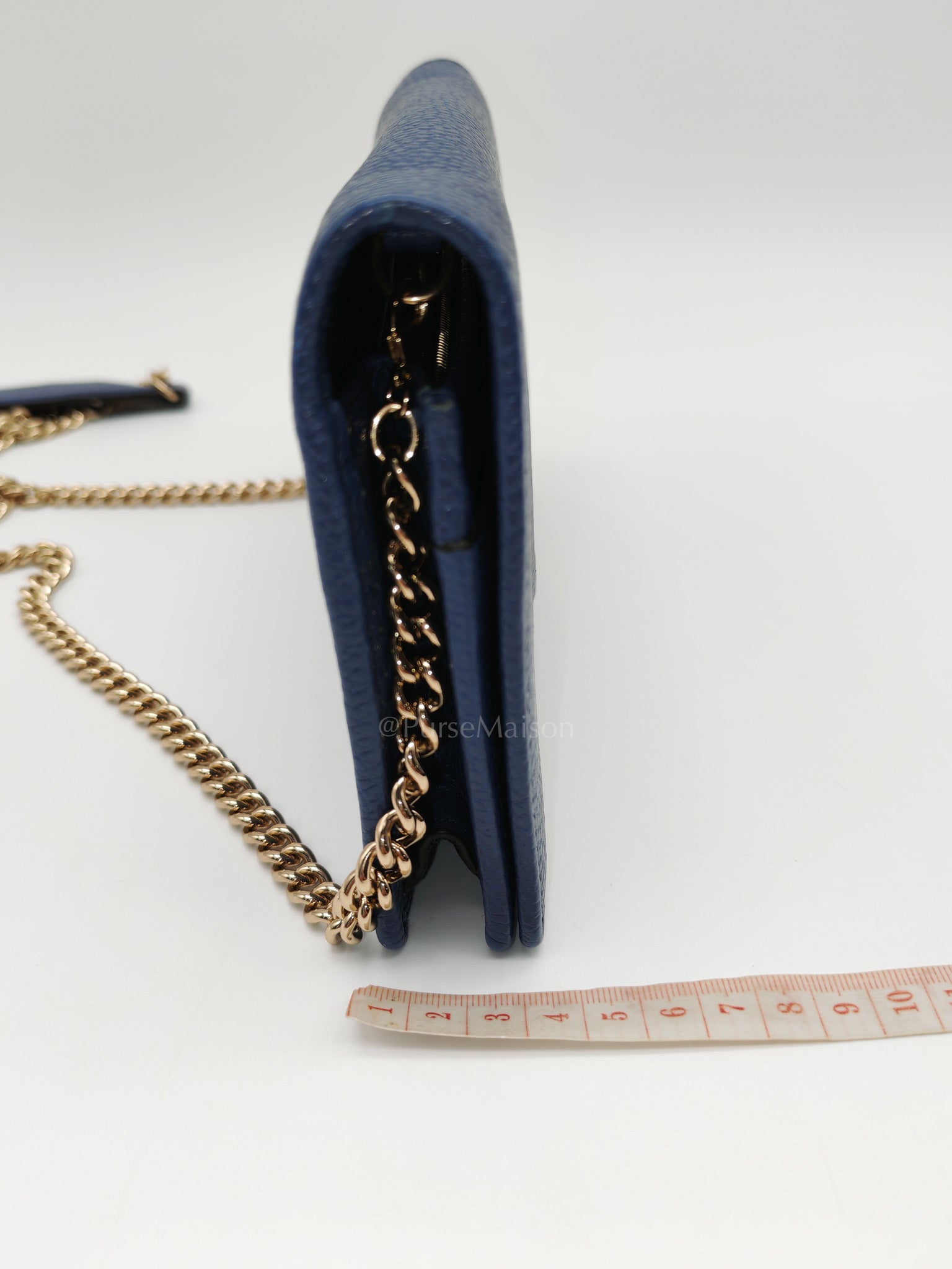 Soho Wallet on Chain in Blue Grained Leather Light Gold Hardware