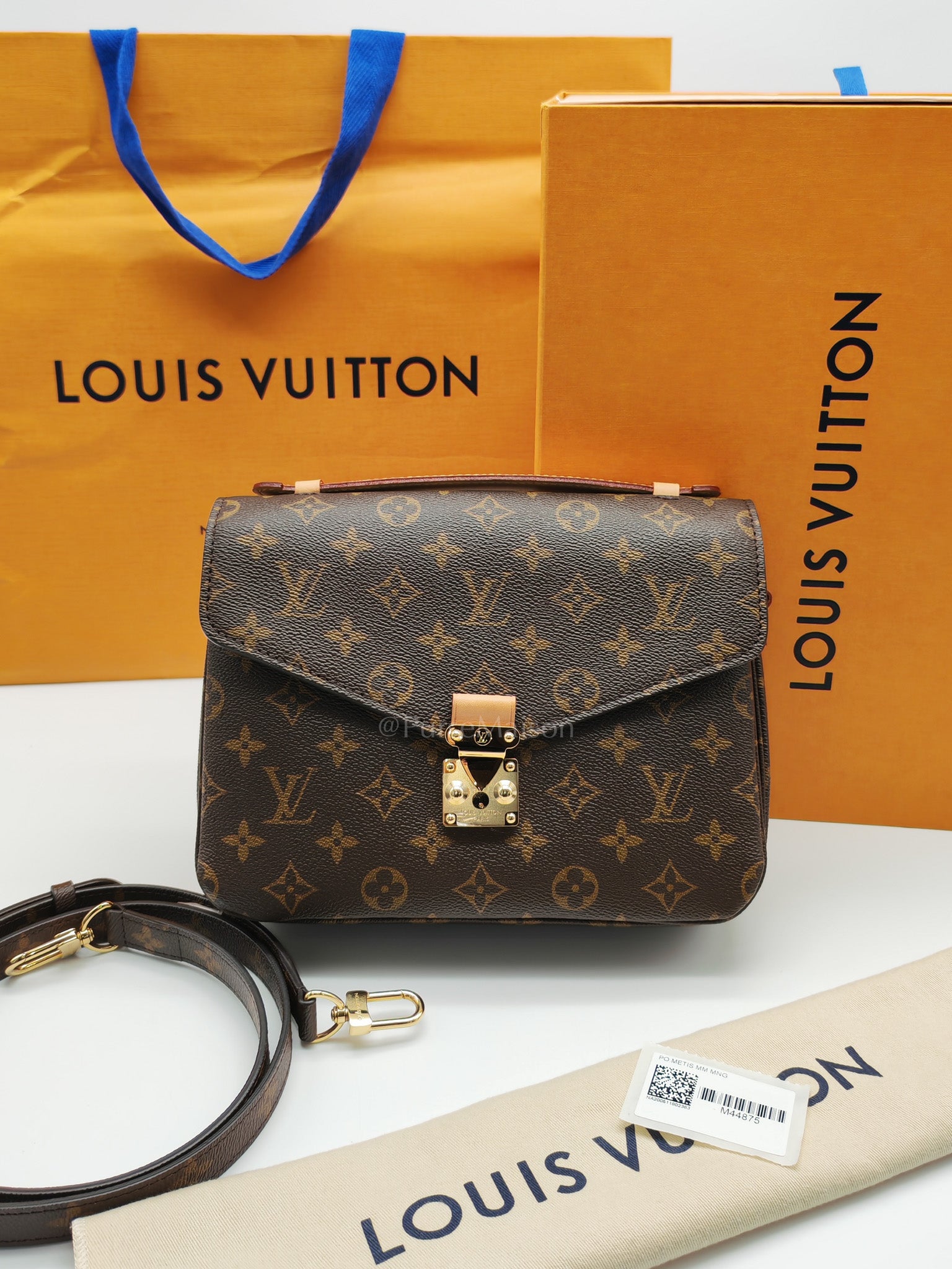 Pochette Metis in Monogram Canvas & Gold Hardware (Datecode: GI1290)
