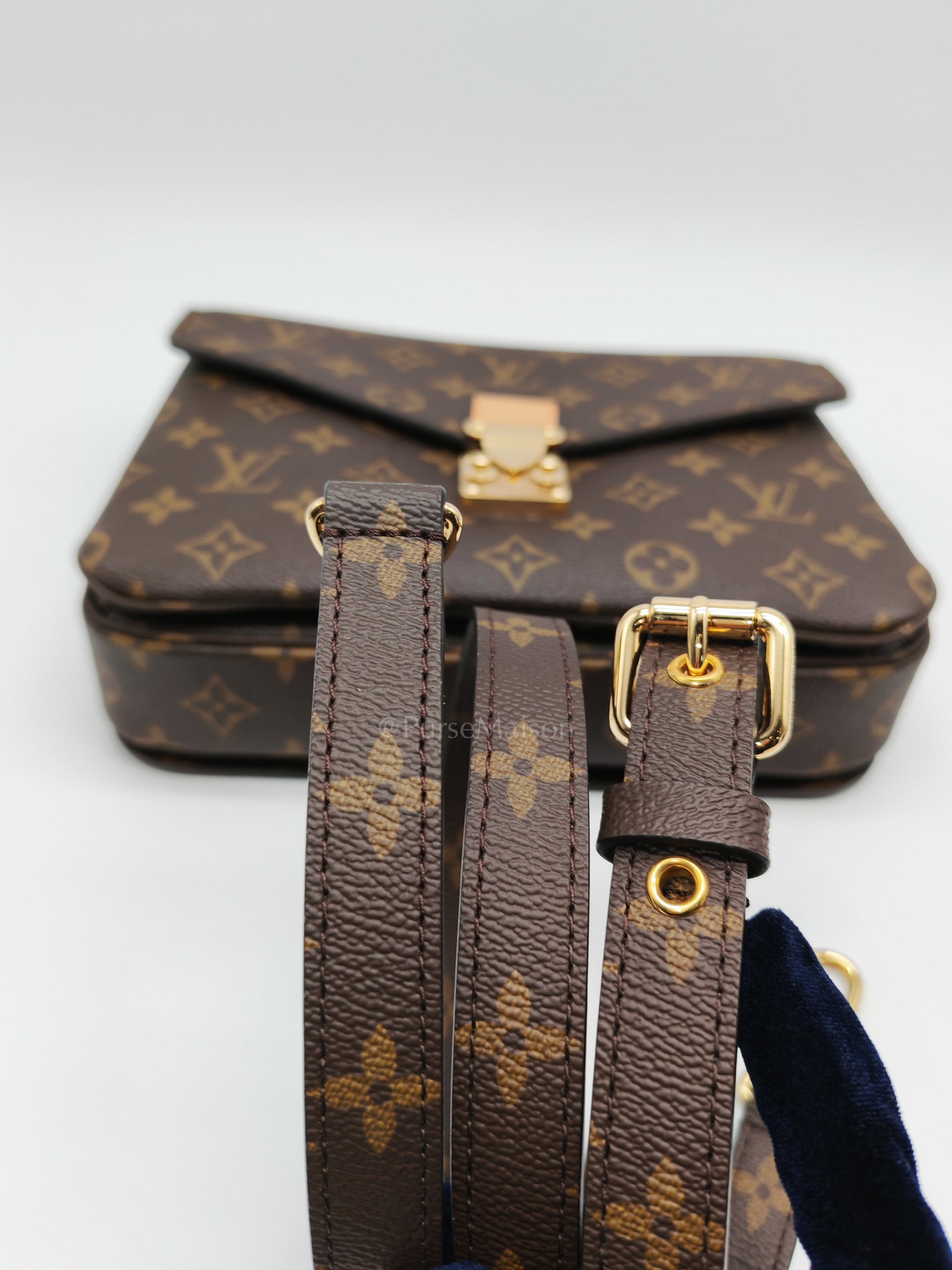 Pochette Metis in Monogram Canvas & Gold Hardware (Datecode: GI1290)