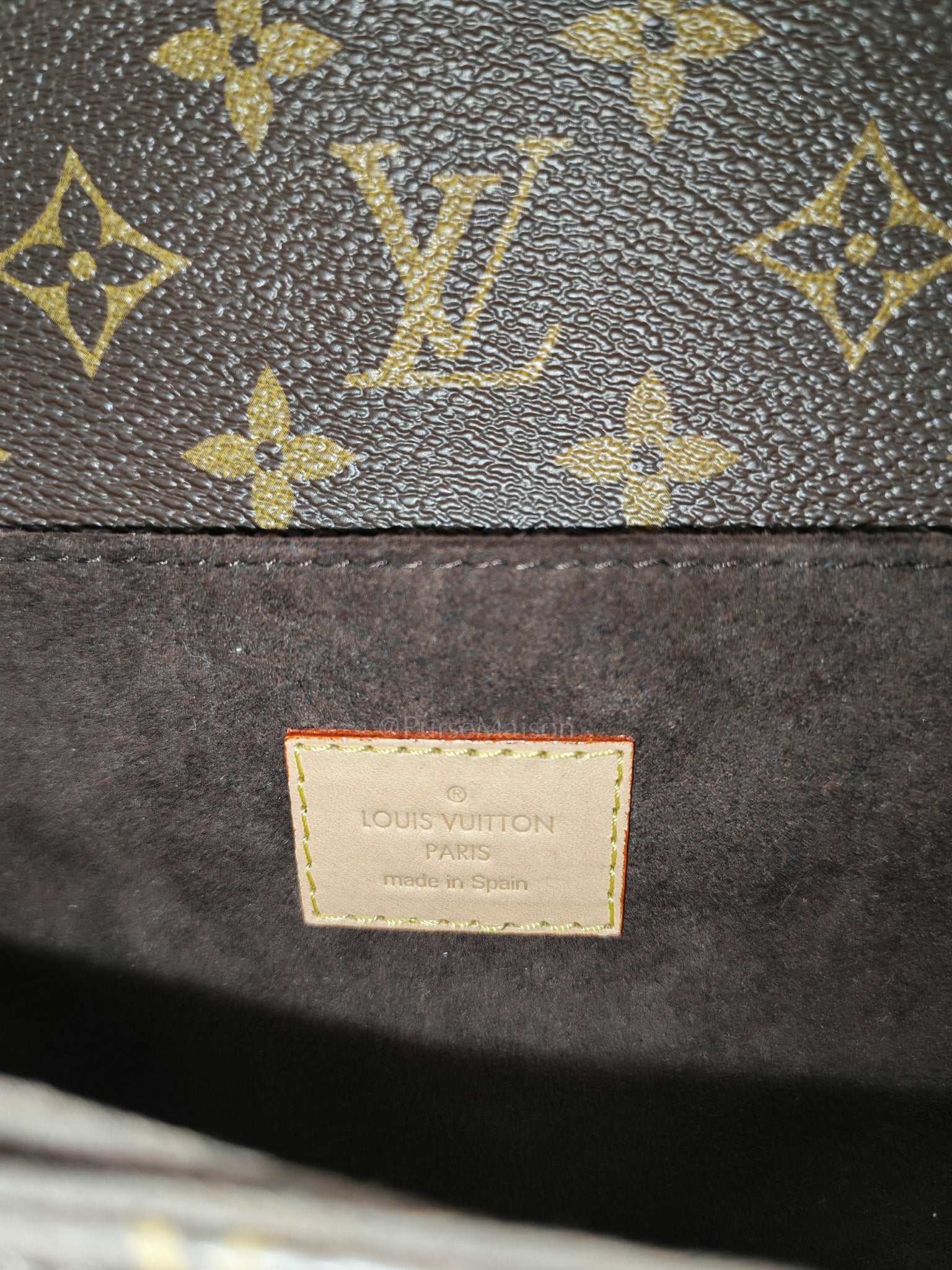 Pochette Metis in Monogram Canvas & Gold Hardware (Datecode: GI1290)