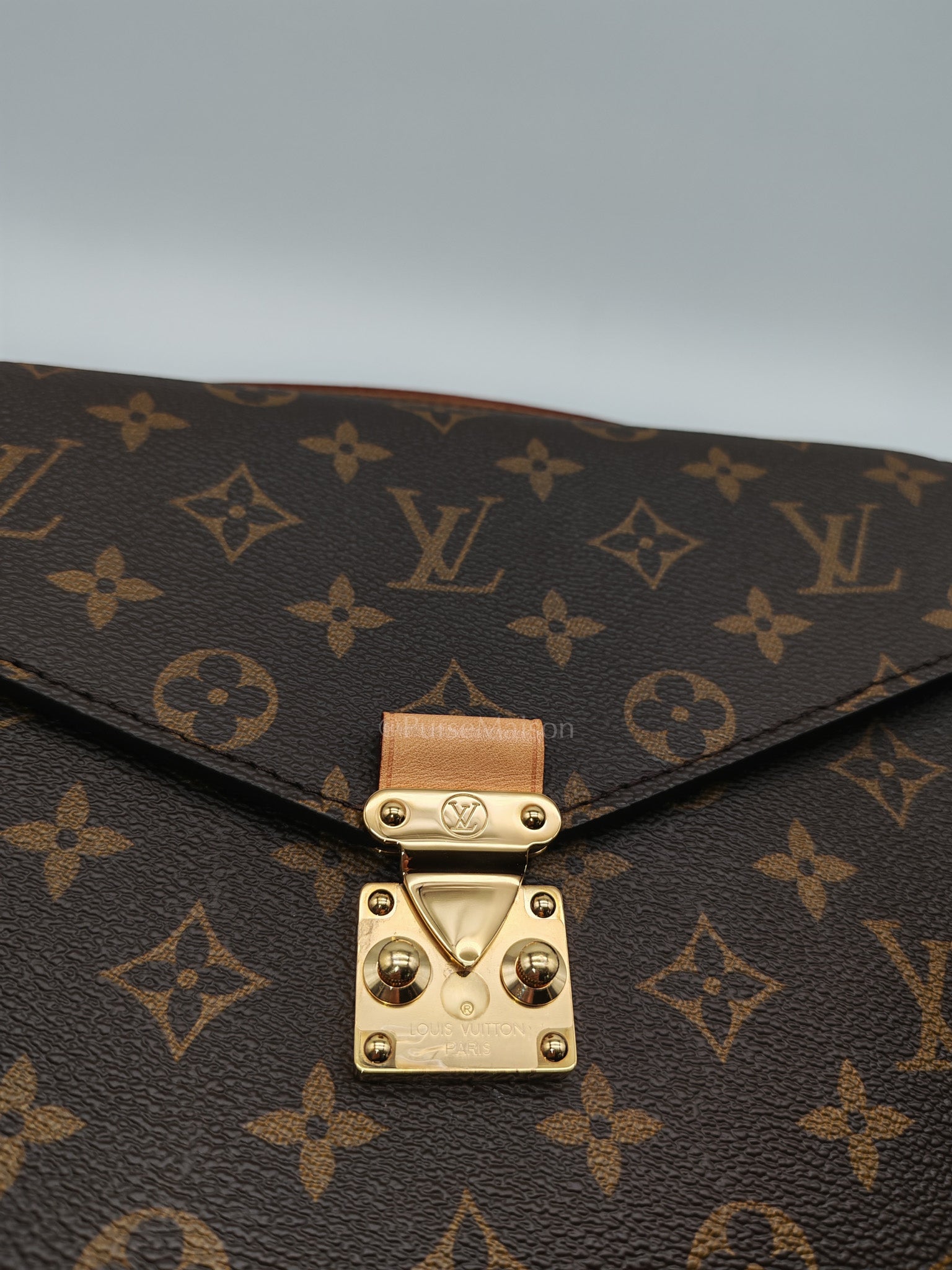 Pochette Metis in Monogram Canvas & Gold Hardware (Datecode: GI1290)