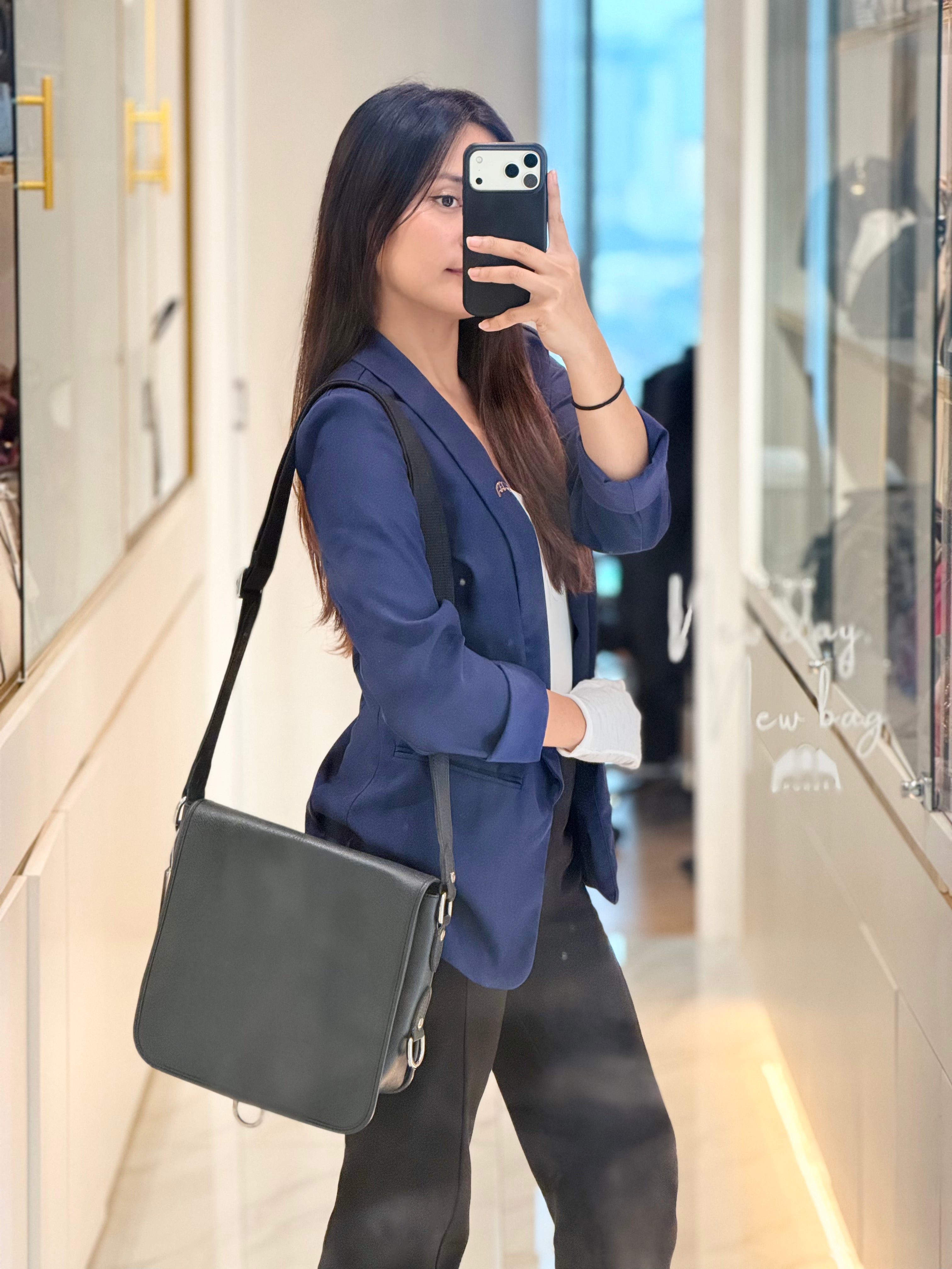 Louis Vuitton Andrei Messenger Bag in Black Taiga Leather and Silver Hardware (Datecode: BA2008) | Purse Maison Luxury Bags Shop