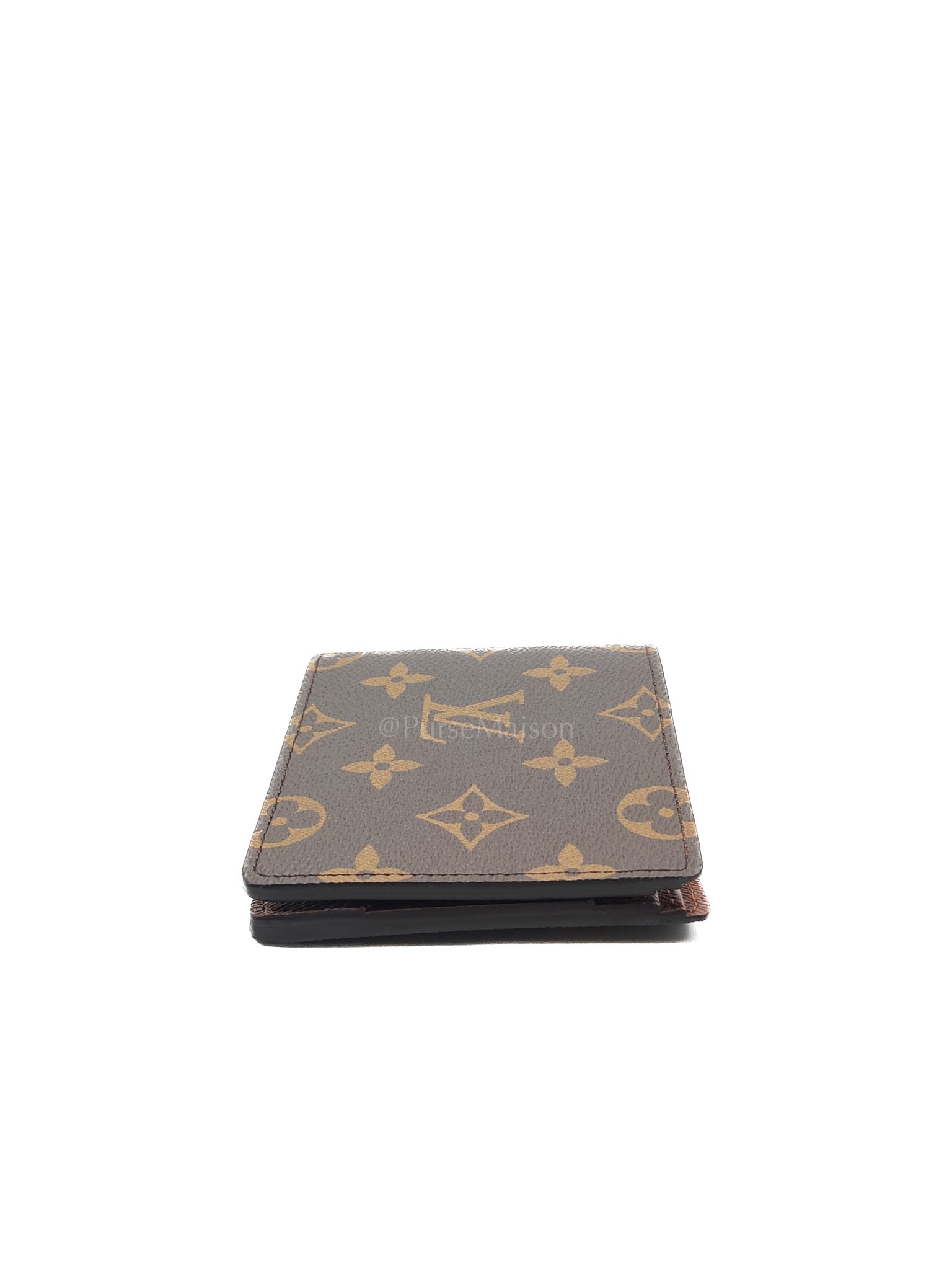 Louis Vuitton Bi-Fold Multiple Wallet in Monogram Canvas | Purse Maison Luxury Bags Shop