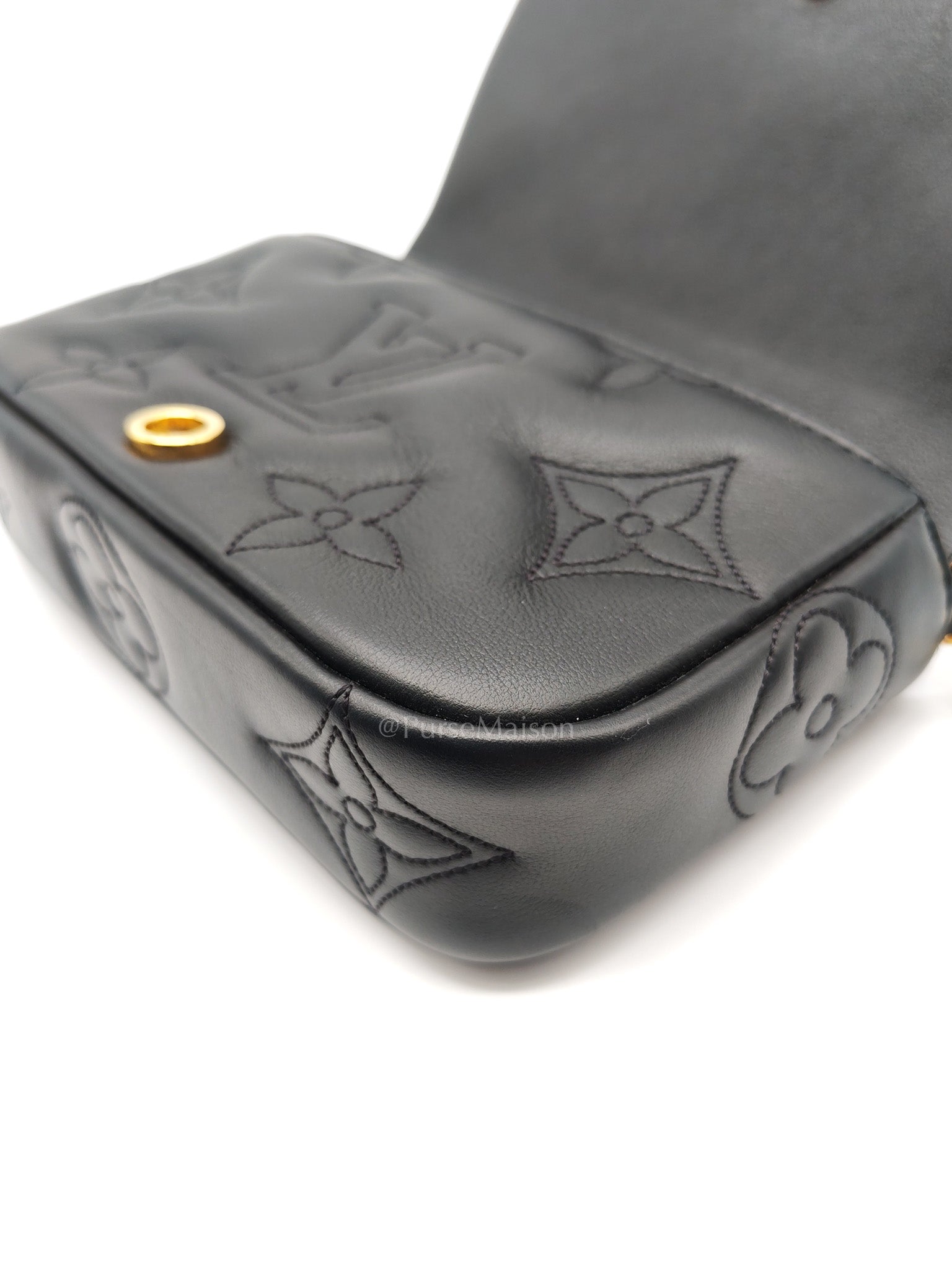 Louis Vuitton Bubblegram Wallet on Strap in Black Quilted Calfskin Leather and Gold Hardware Microchip | Purse Maison Luxury Bags Shop