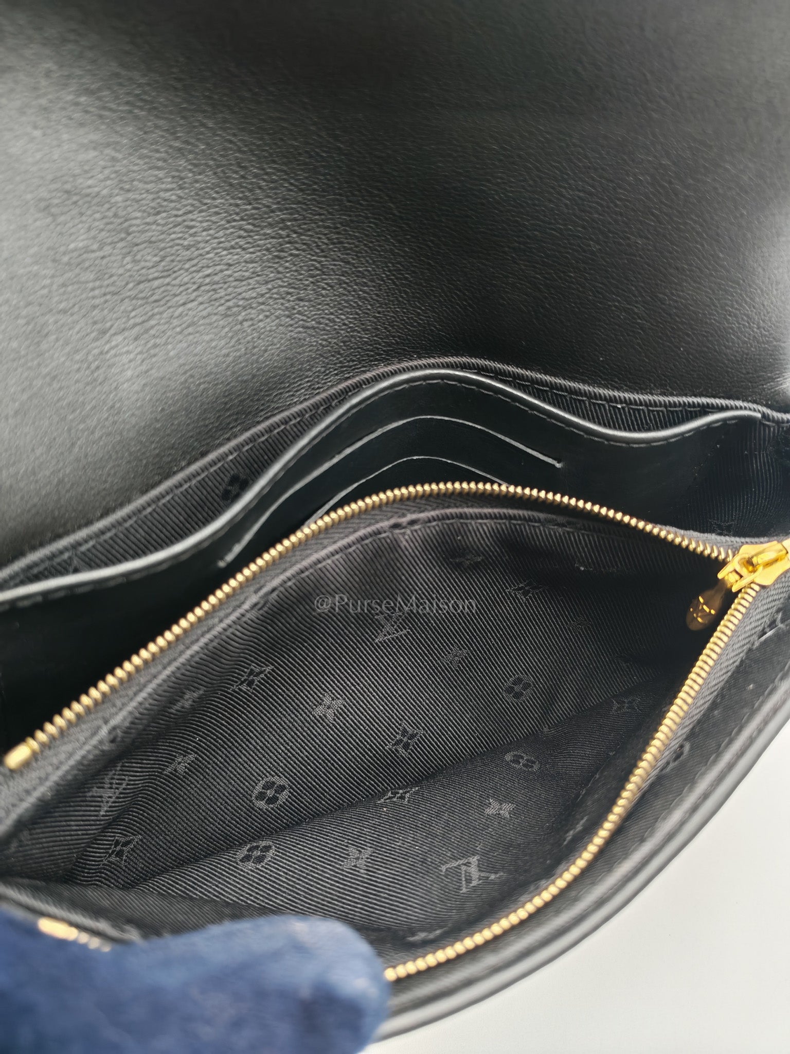 Louis Vuitton Bubblegram Wallet on Strap in Black Quilted Calfskin Leather and Gold Hardware Microchip | Purse Maison Luxury Bags Shop