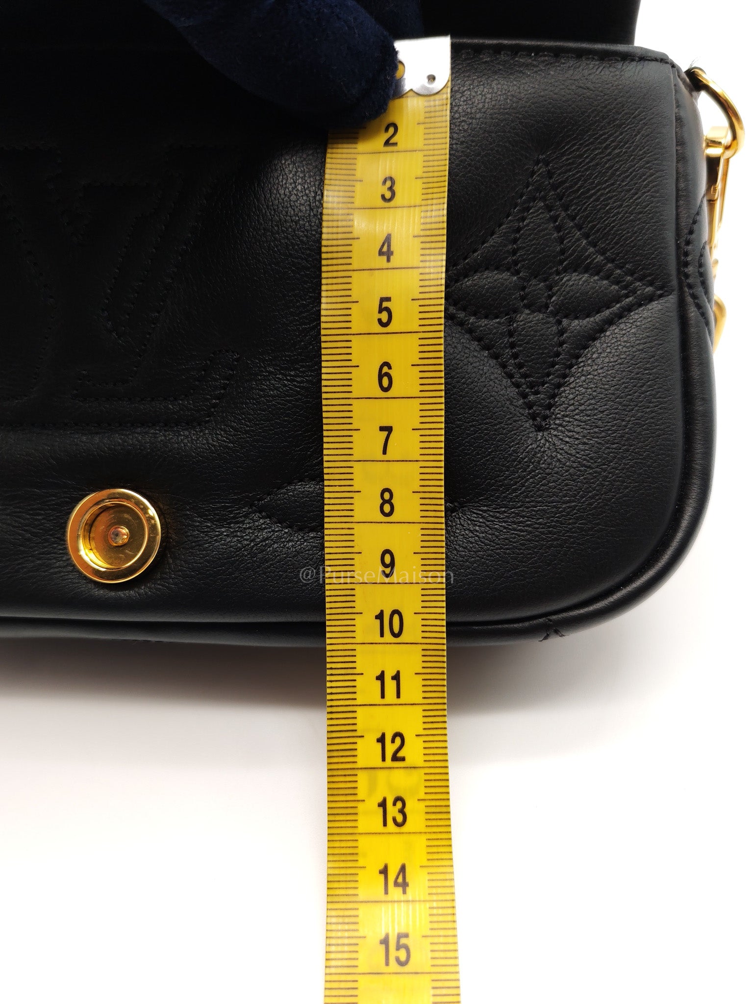 Louis Vuitton Bubblegram Wallet on Strap in Black Quilted Calfskin Leather and Gold Hardware Microchip | Purse Maison Luxury Bags Shop