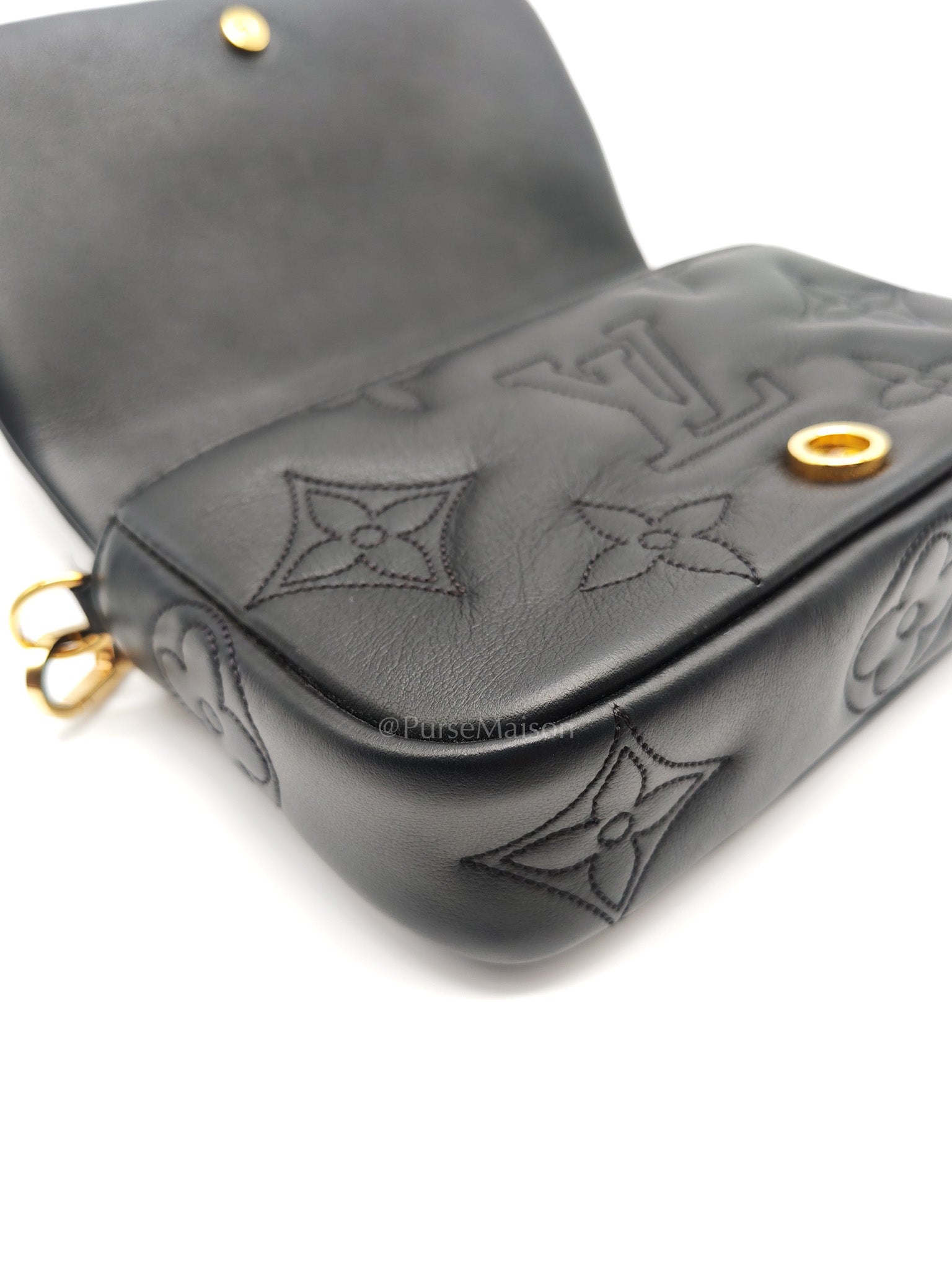 Louis Vuitton Bubblegram Wallet on Strap in Black Quilted Calfskin Leather and Gold Hardware Microchip | Purse Maison Luxury Bags Shop