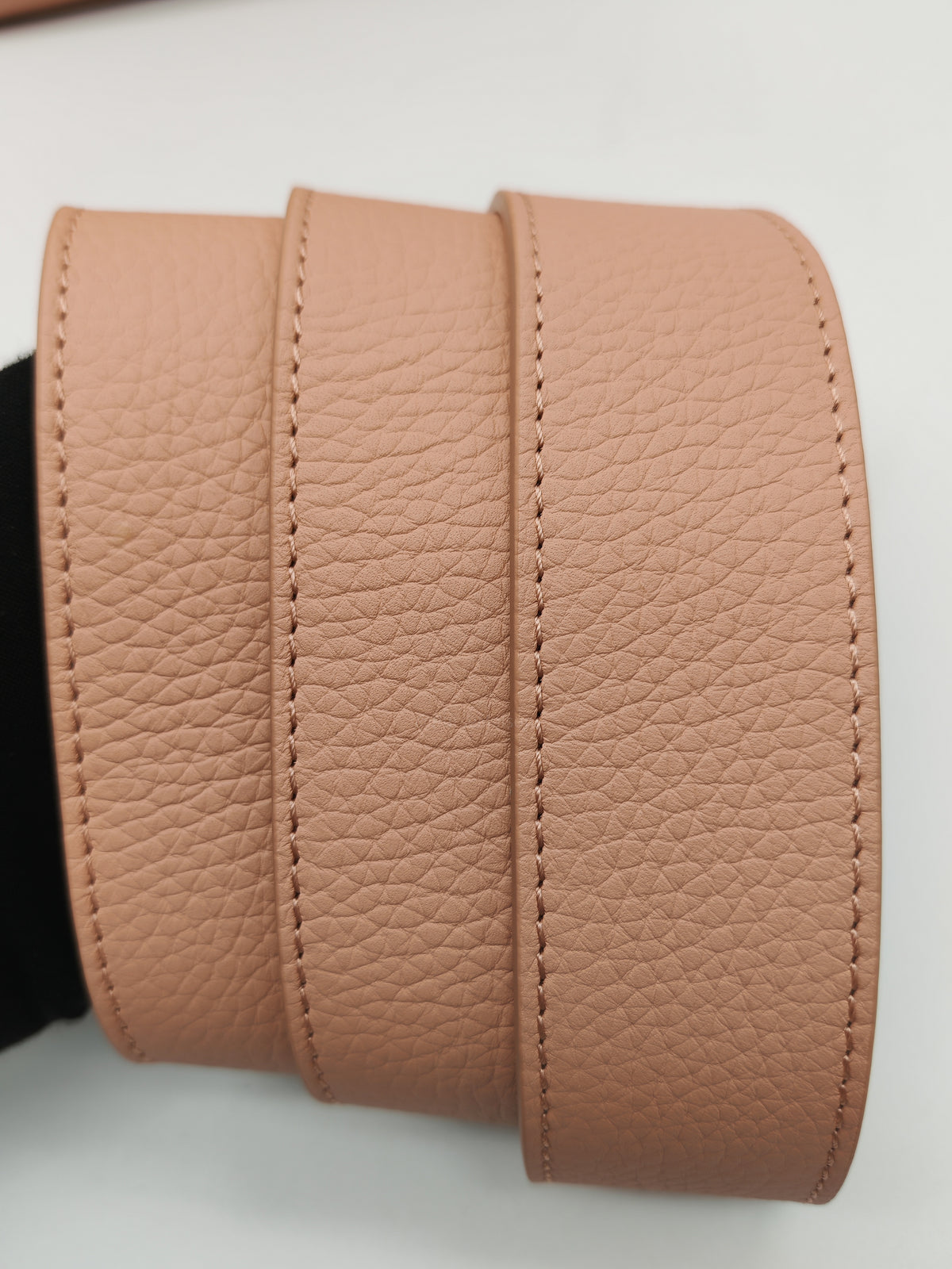 Louis Vuitton Capucines BB in Soft Rose Pink Taurillon Leather and Gold Hardware Microchip | Purse Maison Luxury Bags Shop