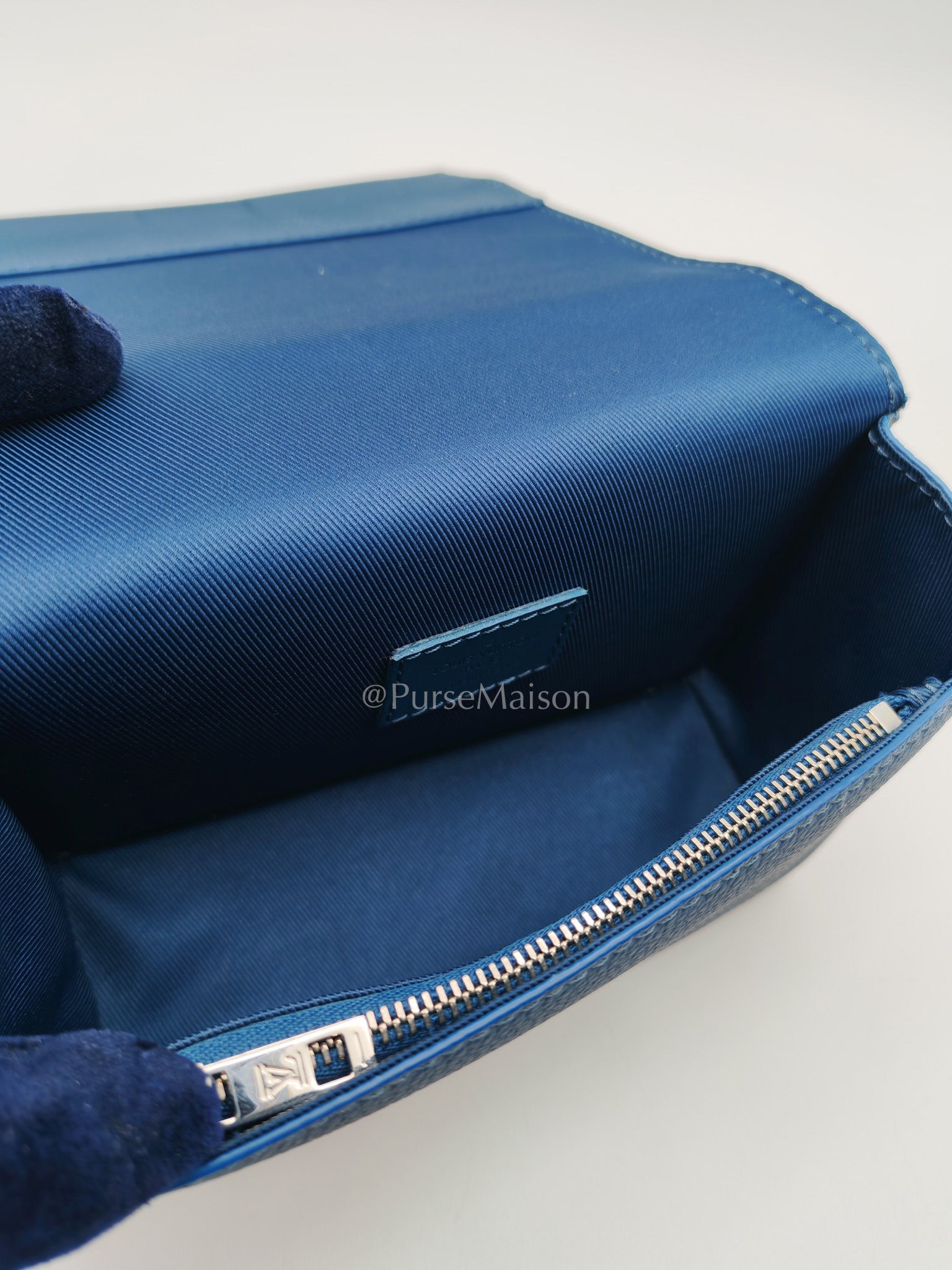 Louis Vuitton Fastline Wearable Wallet in Atlantic Blue Cowhide Leather and Silver Hardware Microchip | Purse Maison Luxury Bags Shop