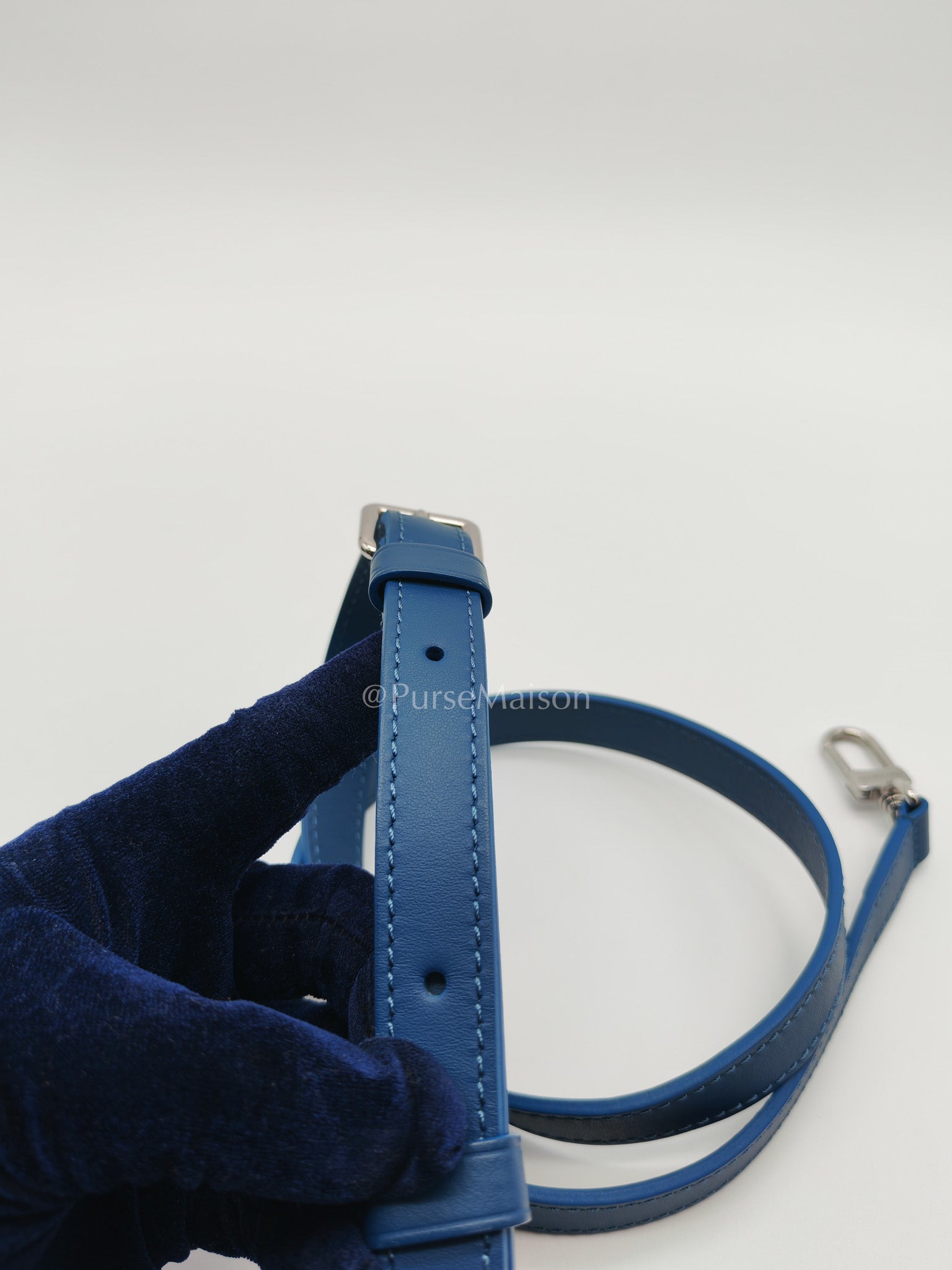 Louis Vuitton Fastline Wearable Wallet in Atlantic Blue Cowhide Leather and Silver Hardware Microchip | Purse Maison Luxury Bags Shop