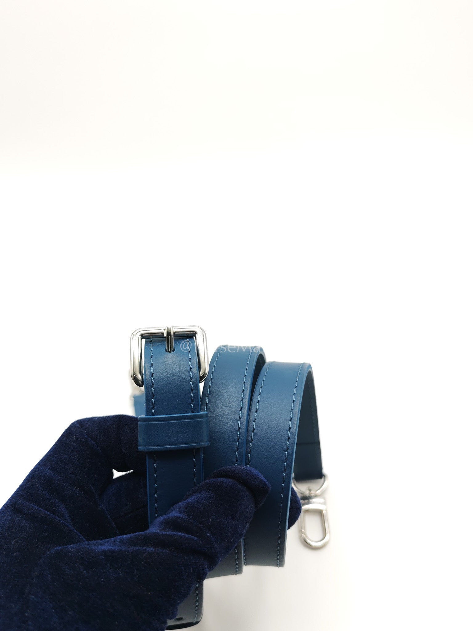 Louis Vuitton Fastline Wearable Wallet in Atlantic Blue Cowhide Leather and Silver Hardware Microchip | Purse Maison Luxury Bags Shop