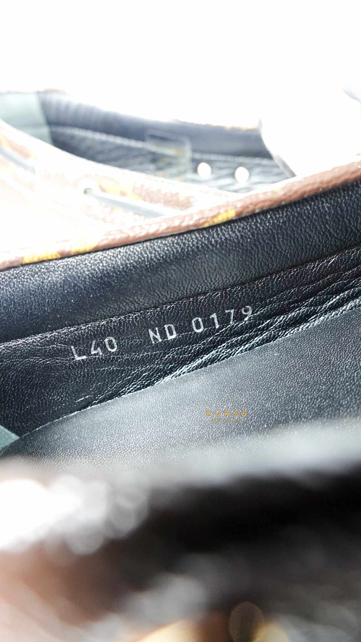 Louis Vuitton Gloria Flat Loafers in Monogram Canvas (Size 40 EUR, 26cm)