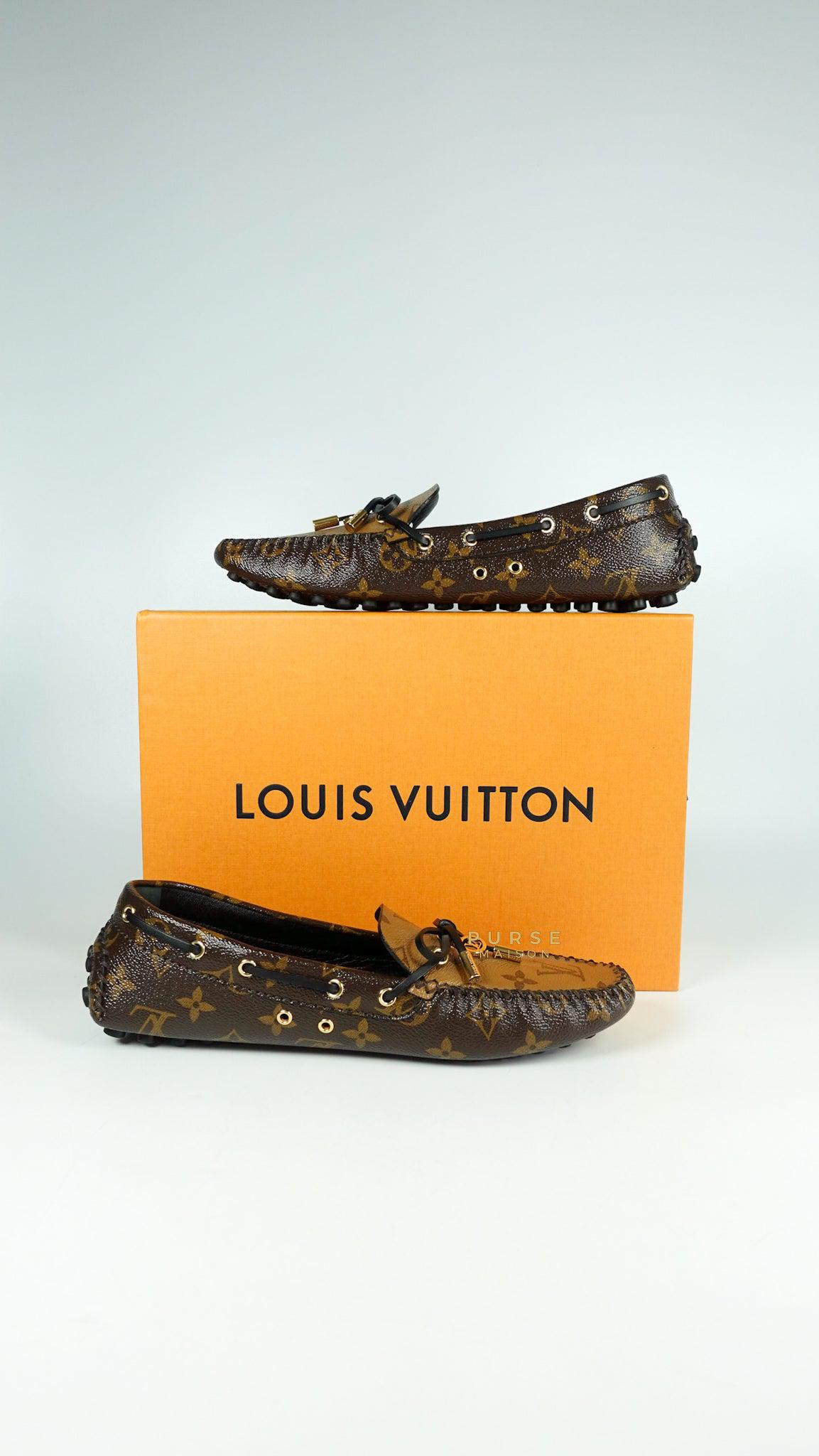 Louis Vuitton Gloria Flat Loafers in Monogram Canvas (Size 40 EUR, 26cm)