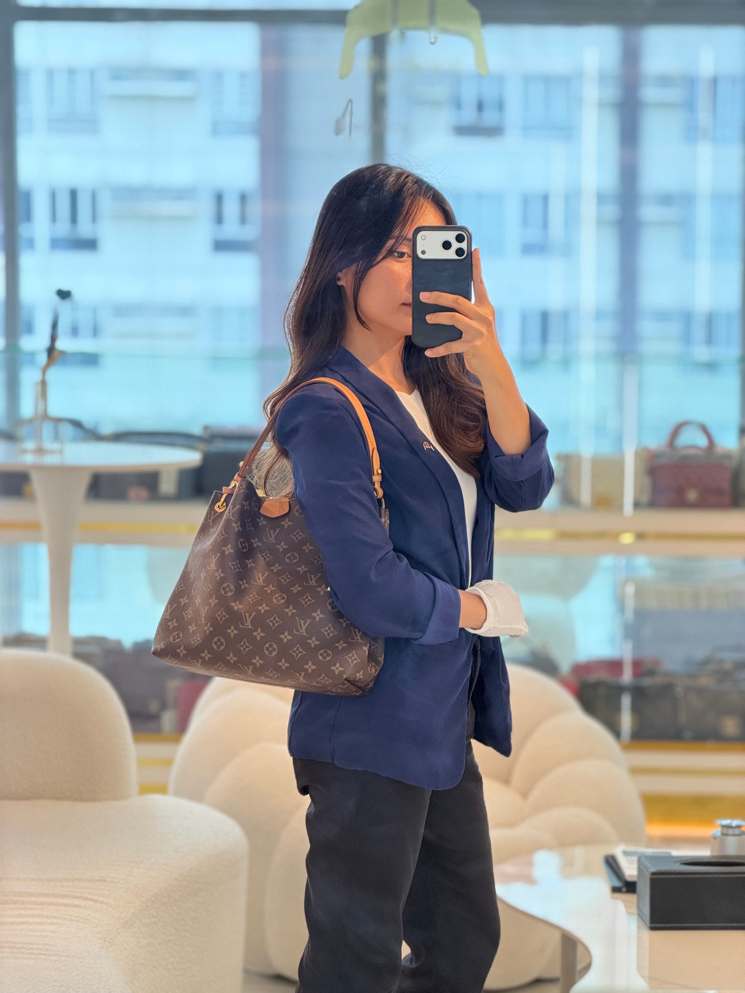Louis Vuitton Graceful Hobo Bag PM in Monogram Canvas (Date code: MI0128) | Purse Maison Luxury Bags Shop