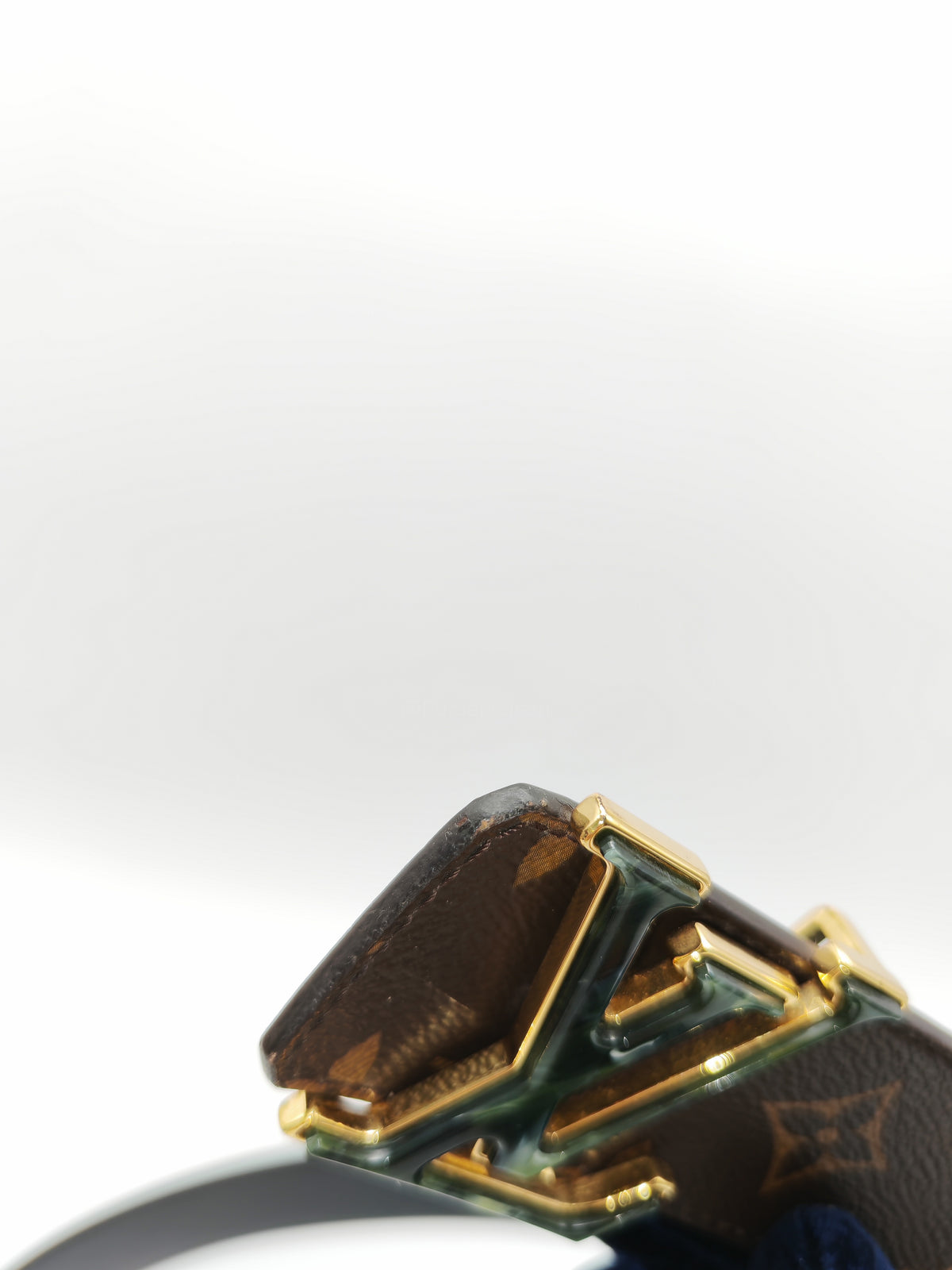 Louis Vuitton Initiales Reversible Belt in Monogram Canvas and Gold Hardware Size 85/34 (Datecode: JJ2220) | Purse Maison Luxury Bags Shop