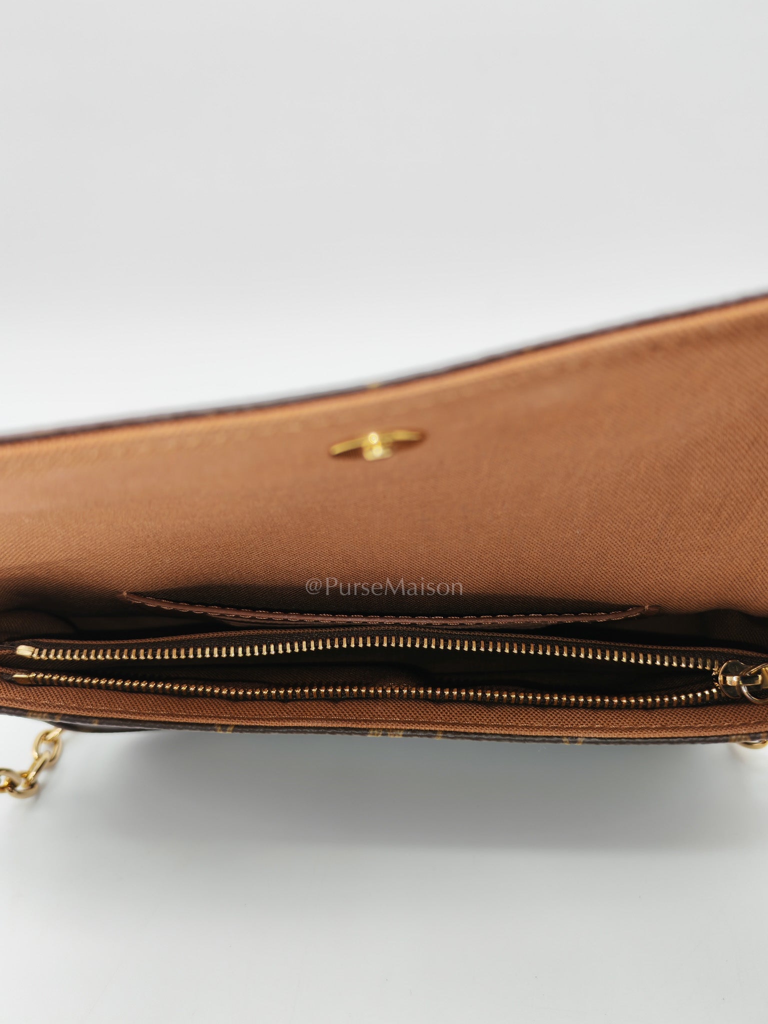 Ivy Wallet On Chain in Monogram Canvas Shoulder Bag (Microchip) | Purse Maison Luxury Bags Shop
