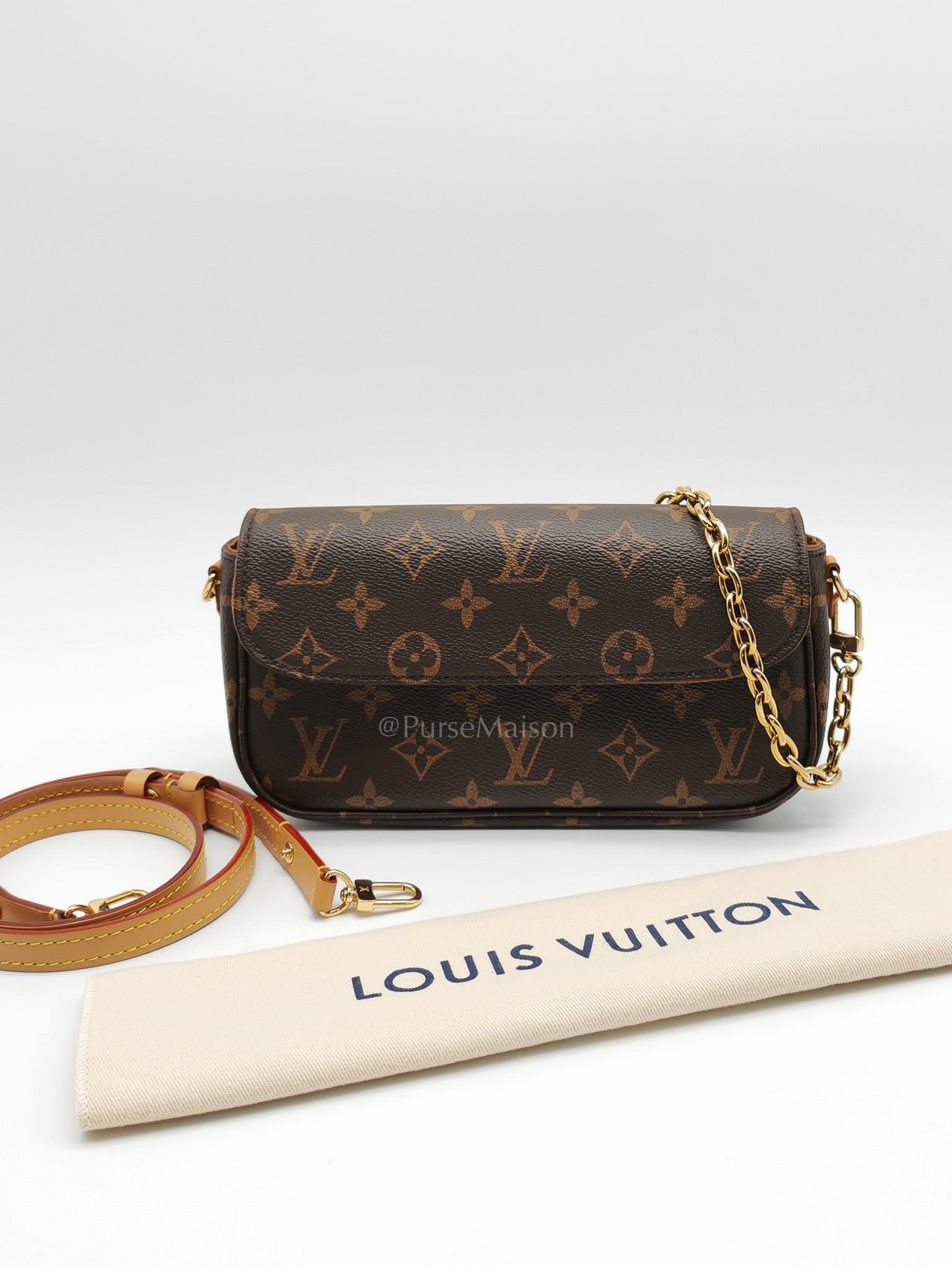 Ivy Wallet On Chain in Monogram Canvas Shoulder Bag (Microchip) | Purse Maison Luxury Bags Shop