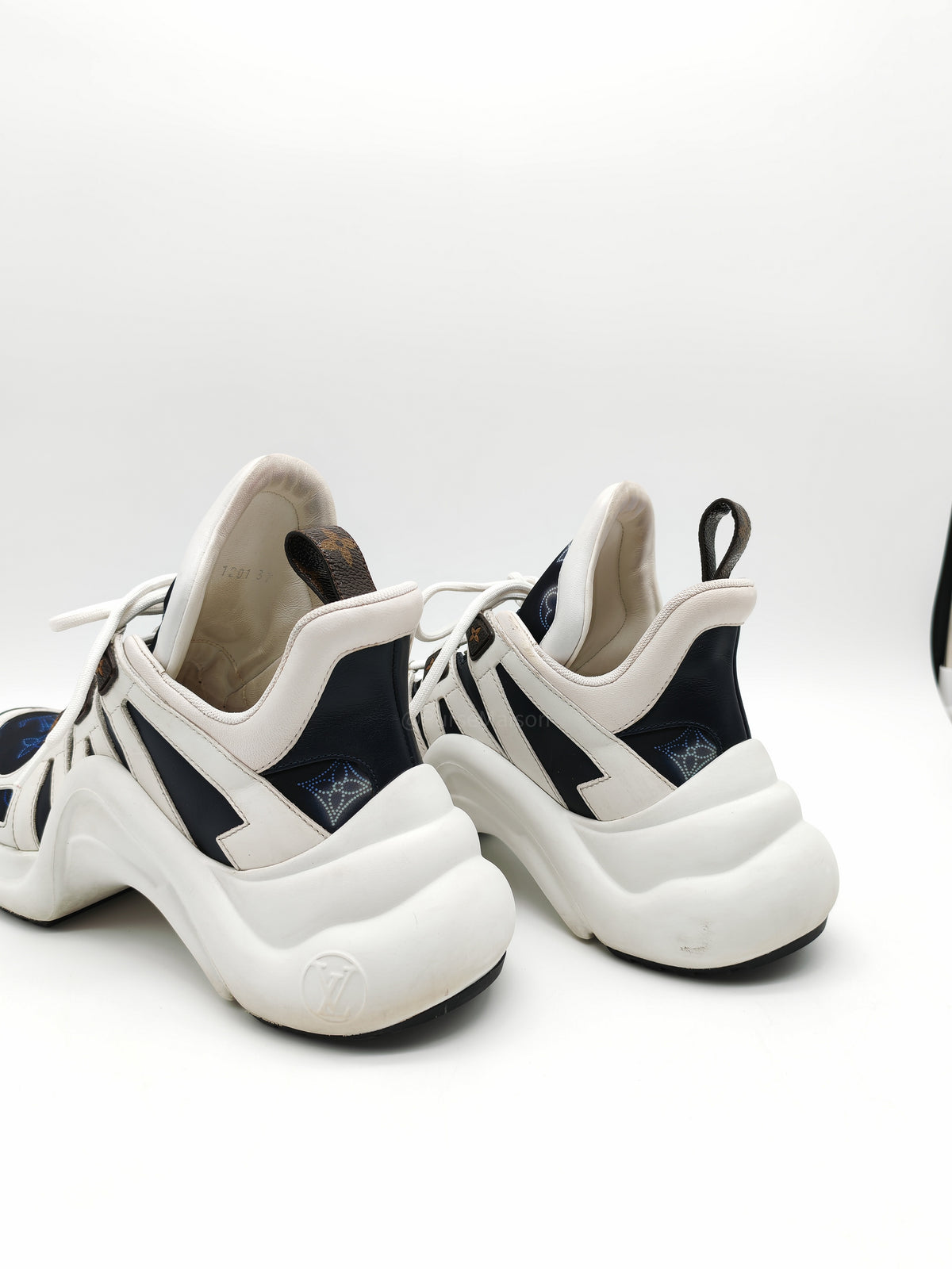 Louis Vuitton Monogram Archlight Sneakers in White and Navy Blue Size 37 EU (24cm) | Purse Maison Luxury Bags Shop