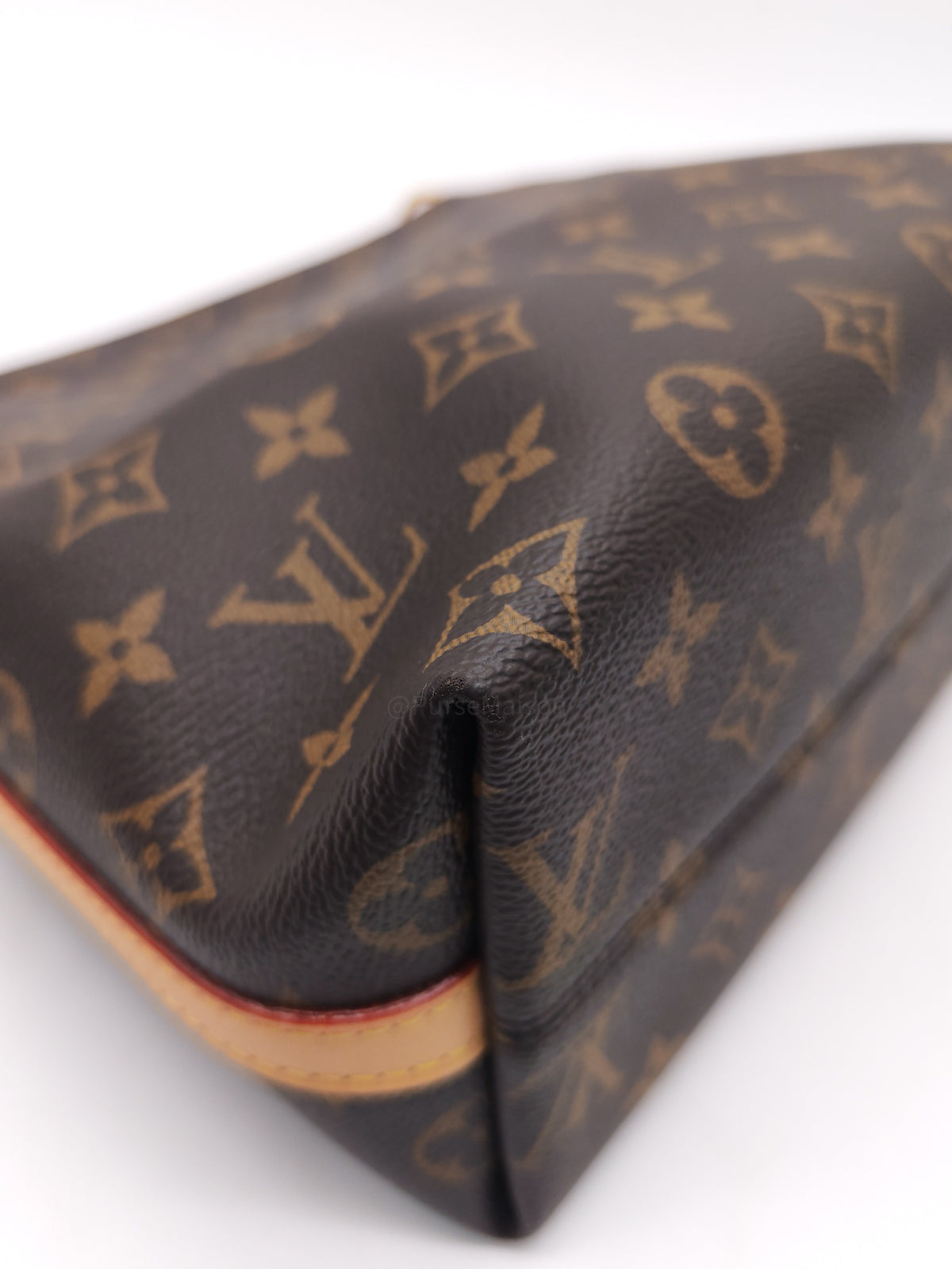 Louis Vuitton Multipass Crossbody Bag in Monogram Canvas and Light Gold Hardware Microchip | Purse Maison Luxury Bags Shop