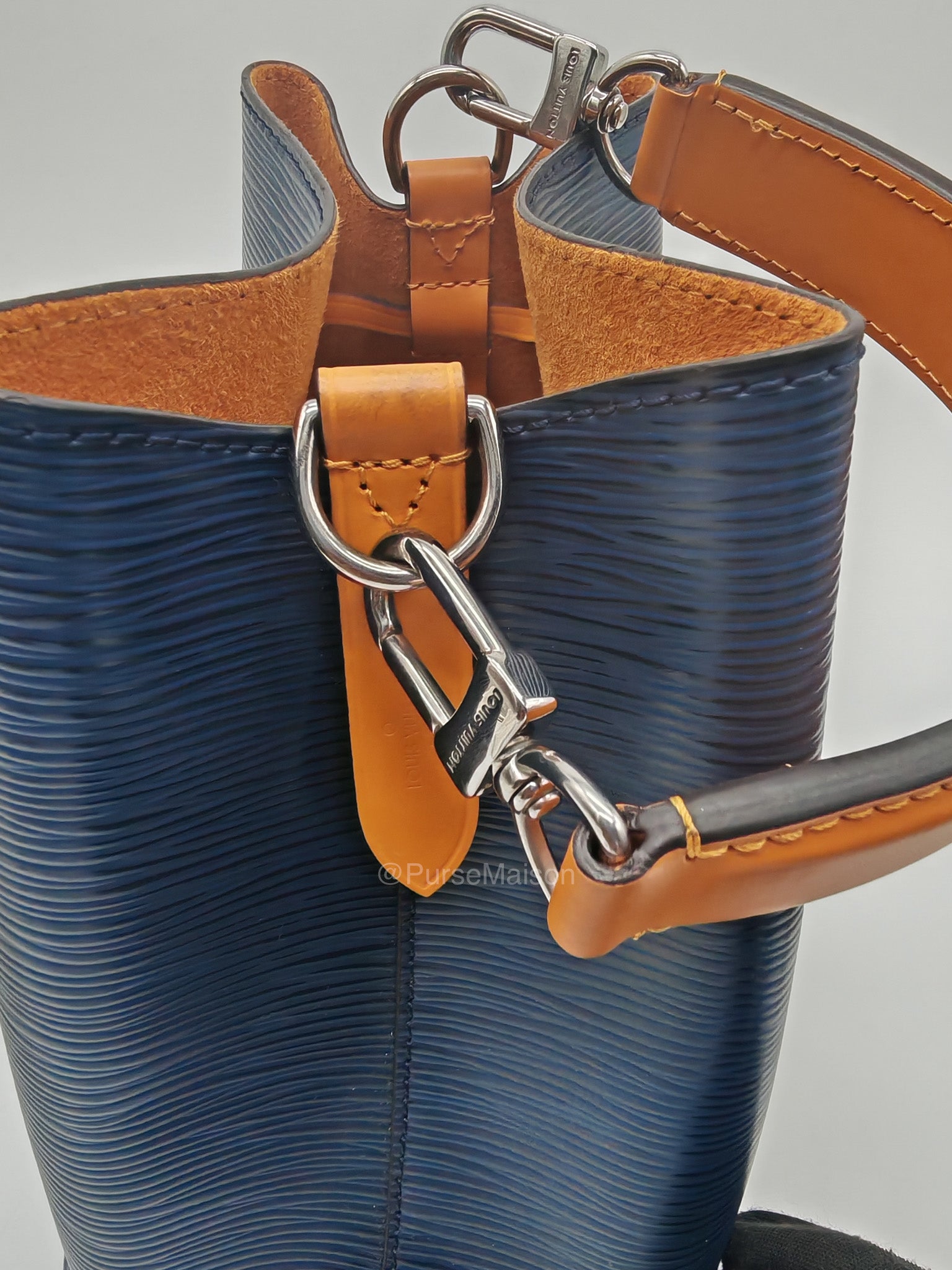 Louis Vuitton Neo Noe BB in Navy Blue Epi Leather & Silver Hardware (Microchip) | Purse Maison Luxury Bags Shop