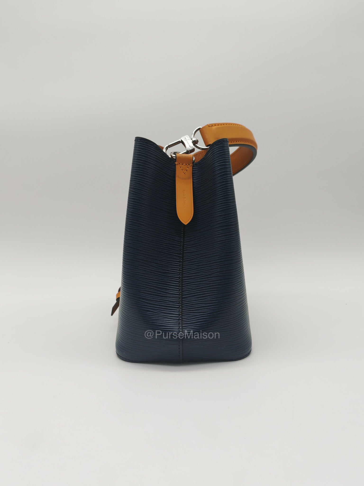 Louis Vuitton Neo Noe BB in Navy Blue Epi Leather & Silver Hardware (Microchip) | Purse Maison Luxury Bags Shop