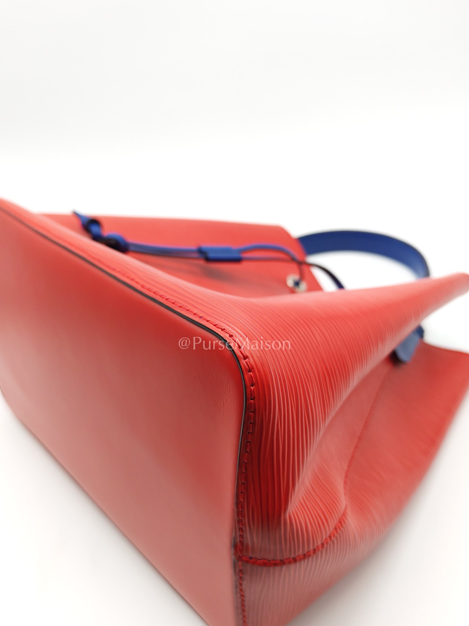 Louis Vuitton Neo Noe MM Coquelicot Red/Blue Epi Leather Bucket Bag (Date Code: SR4138) | Purse Maison Luxury Bags Shop