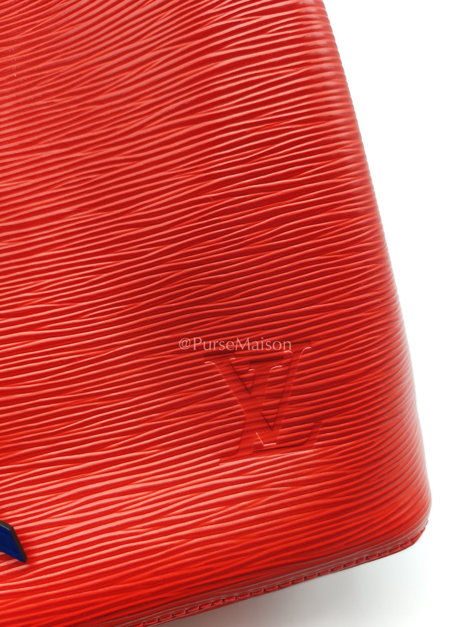Louis Vuitton Neo Noe MM Coquelicot Red/Blue Epi Leather Bucket Bag (Date Code: SR4138) | Purse Maison Luxury Bags Shop