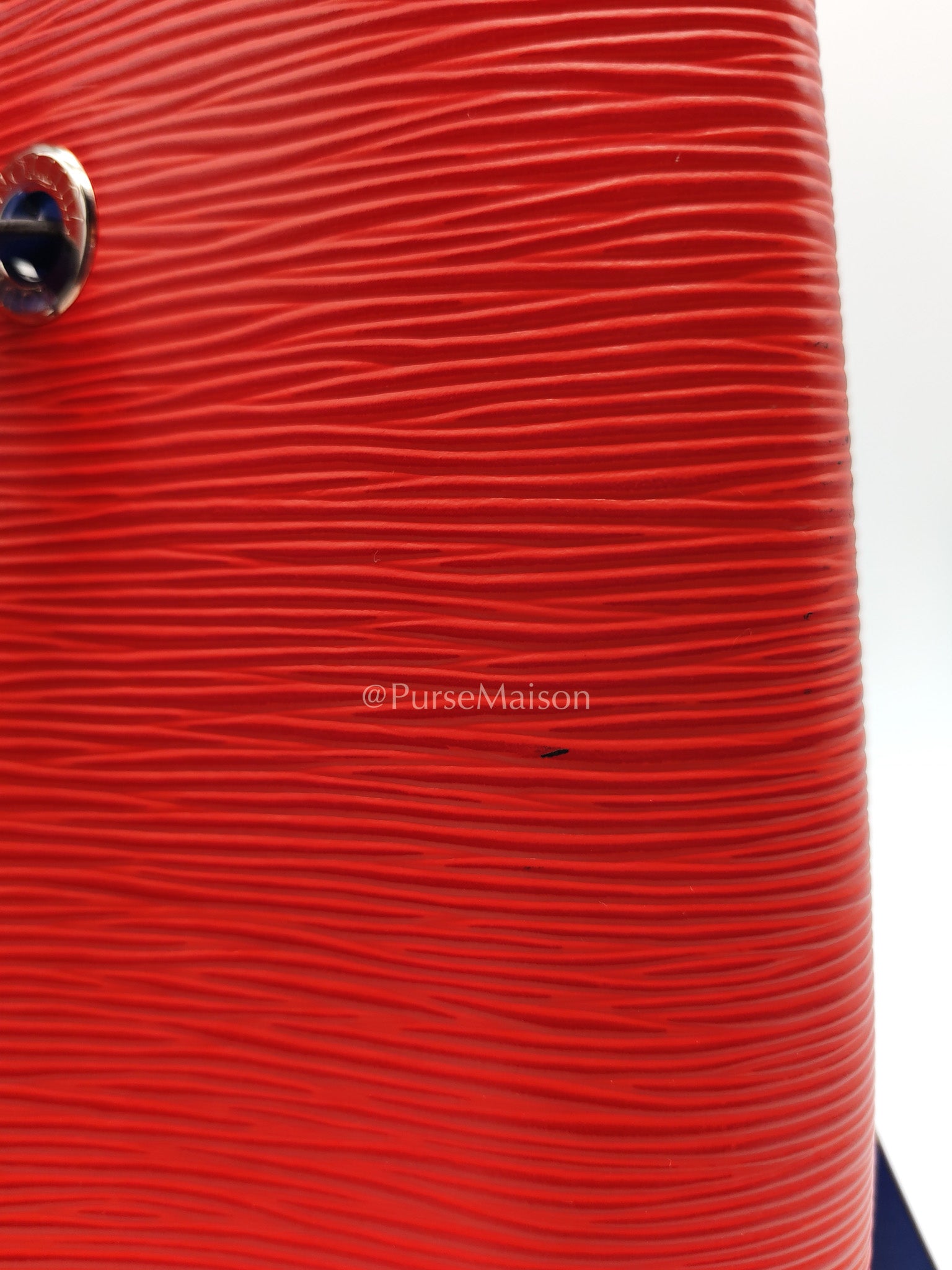 Louis Vuitton Neo Noe MM Coquelicot Red/Blue Epi Leather Bucket Bag (Date Code: SR4138) | Purse Maison Luxury Bags Shop