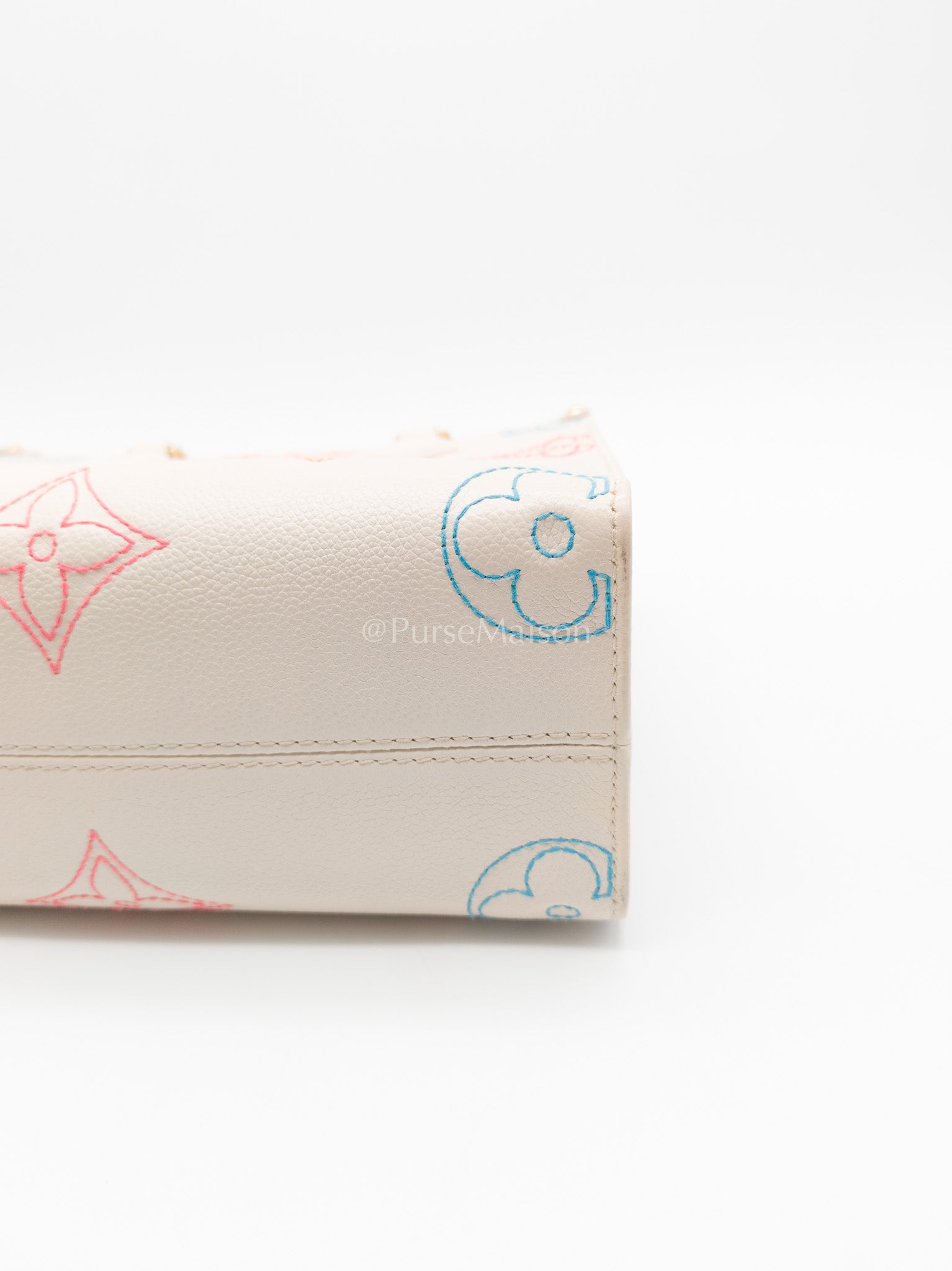 Louis Vuitton On The Go PM in White Monogram Empreinte Leather (Microchip) | Purse Maison Luxury Bags Shop
