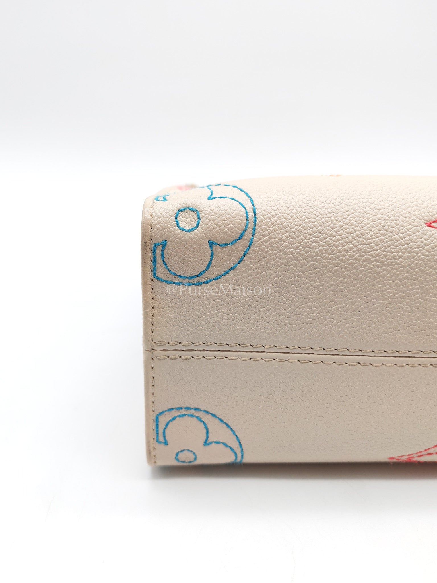 Louis Vuitton On The Go PM in White Monogram Empreinte Leather (Microchip) | Purse Maison Luxury Bags Shop