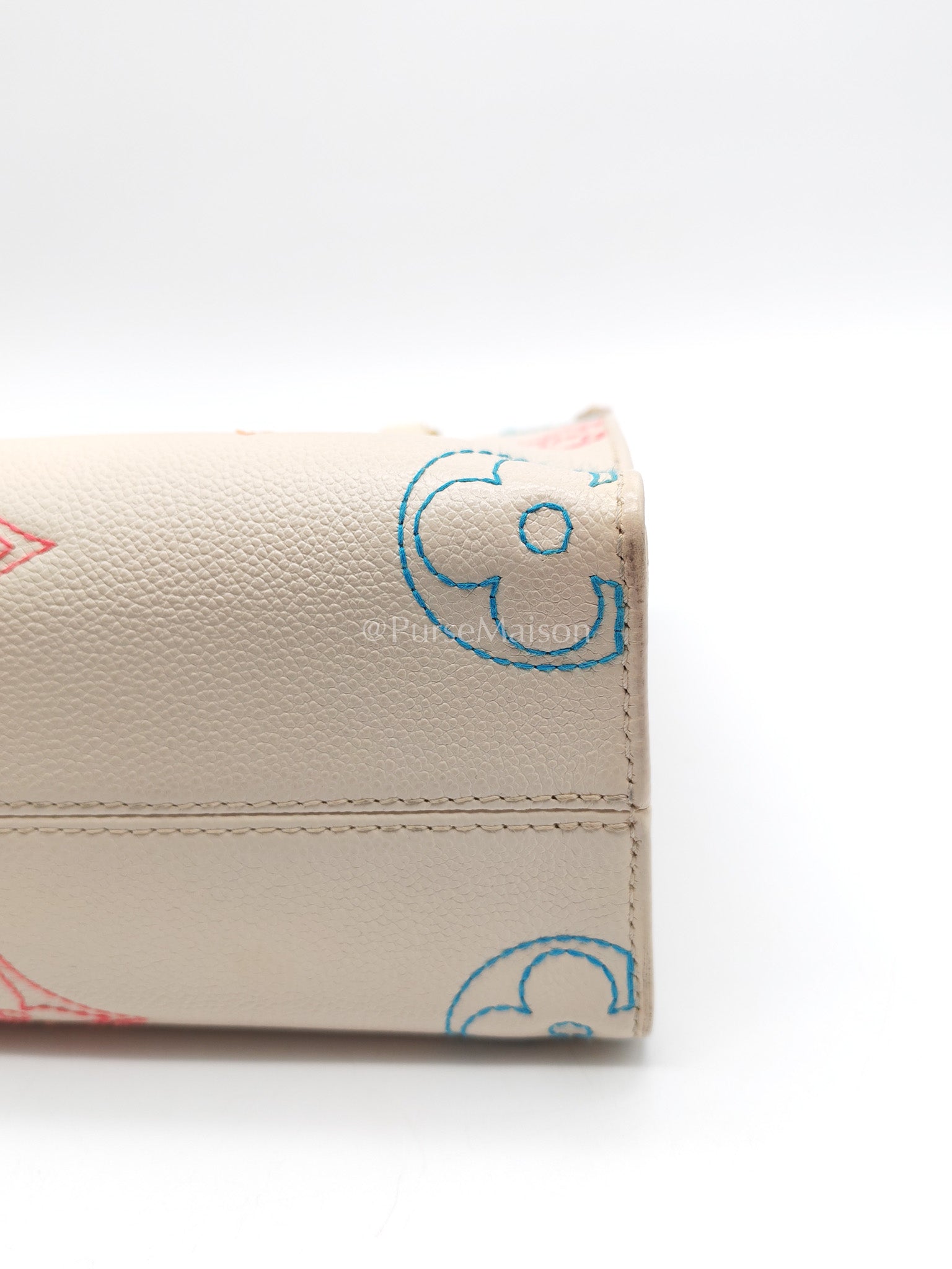 Louis Vuitton On The Go PM in White Monogram Empreinte Leather (Microchip) | Purse Maison Luxury Bags Shop