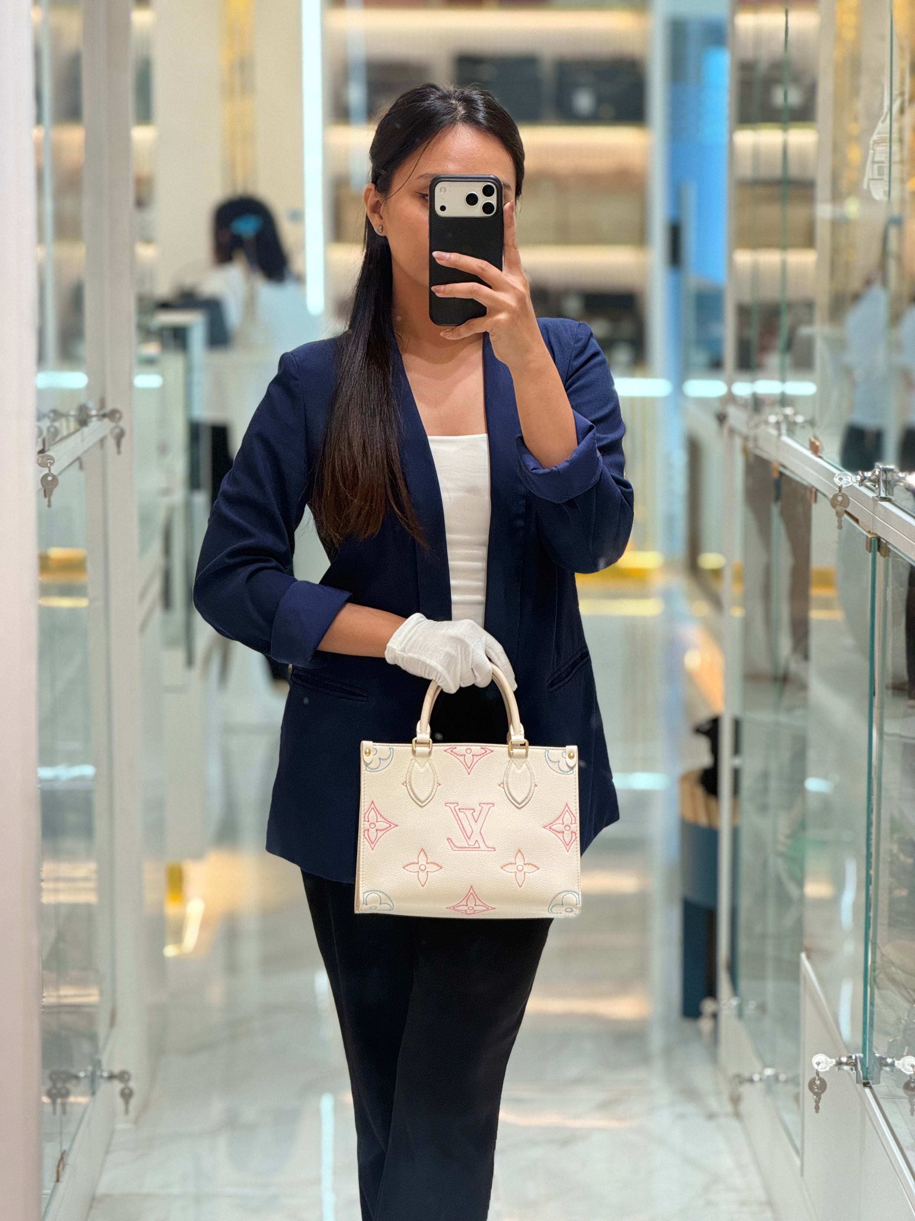 Louis Vuitton On The Go PM in White Monogram Empreinte Leather (Microchip) | Purse Maison Luxury Bags Shop