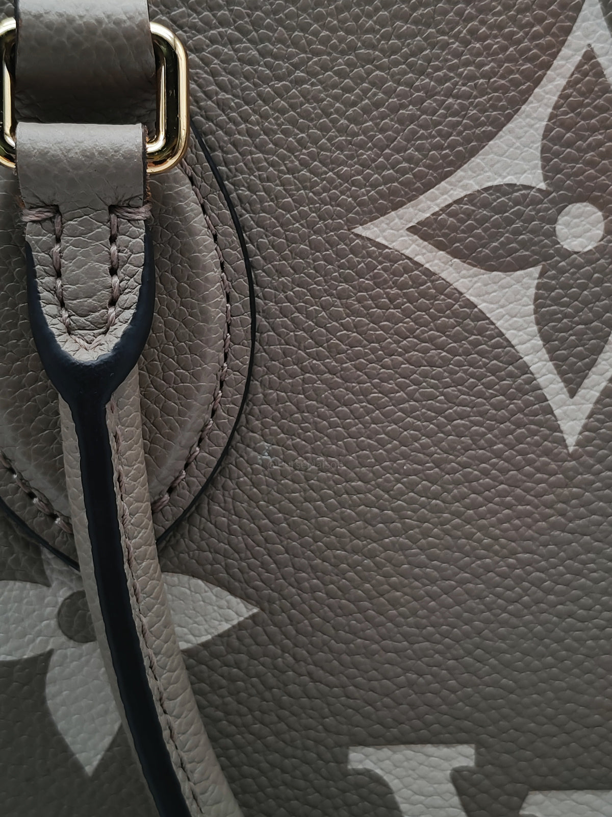 Louis Vuitton OntheGo (OTG) MM in Tourterelle/Creme Monogram Empriente Leather and Gold Hardware Microchip | Purse Maison Luxury Bags Shop