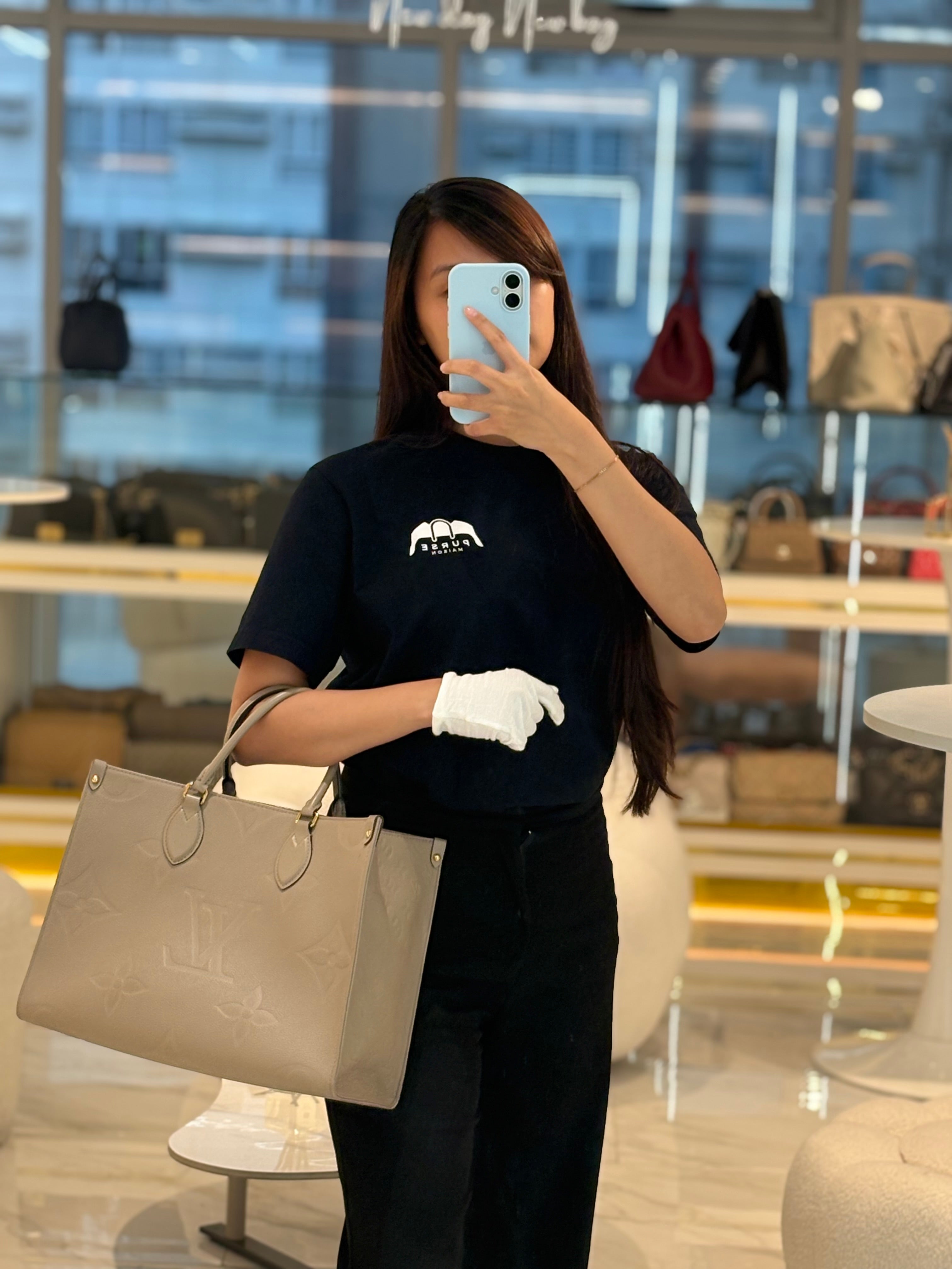 Louis Vuitton OnTheGo Tote Bag MM in Tourtorelle Monogram Leather (Microchip) | Purse Maison Luxury Bags Shop