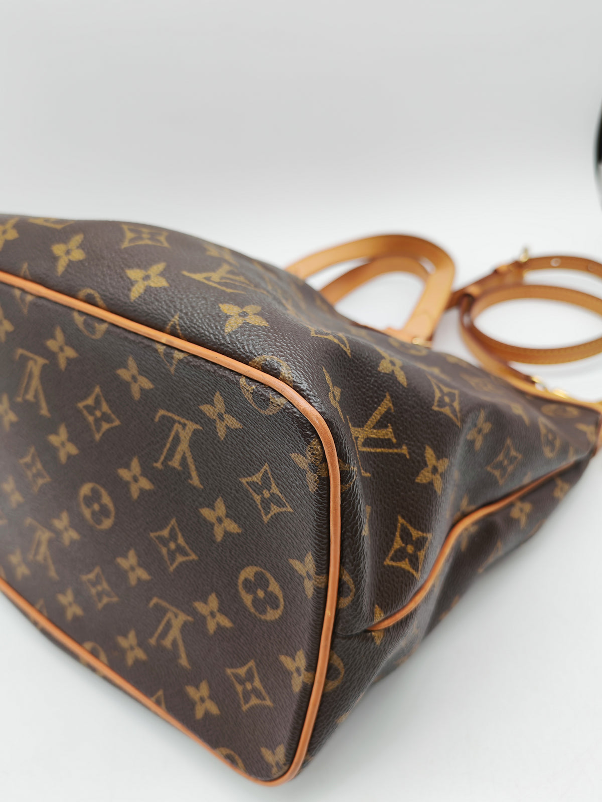 Louis Vuitton Palermo PM Bag in Monogram Canvas and Gold Hardware (Datecode: TA3133) | Purse Maison Luxury Bags Shop