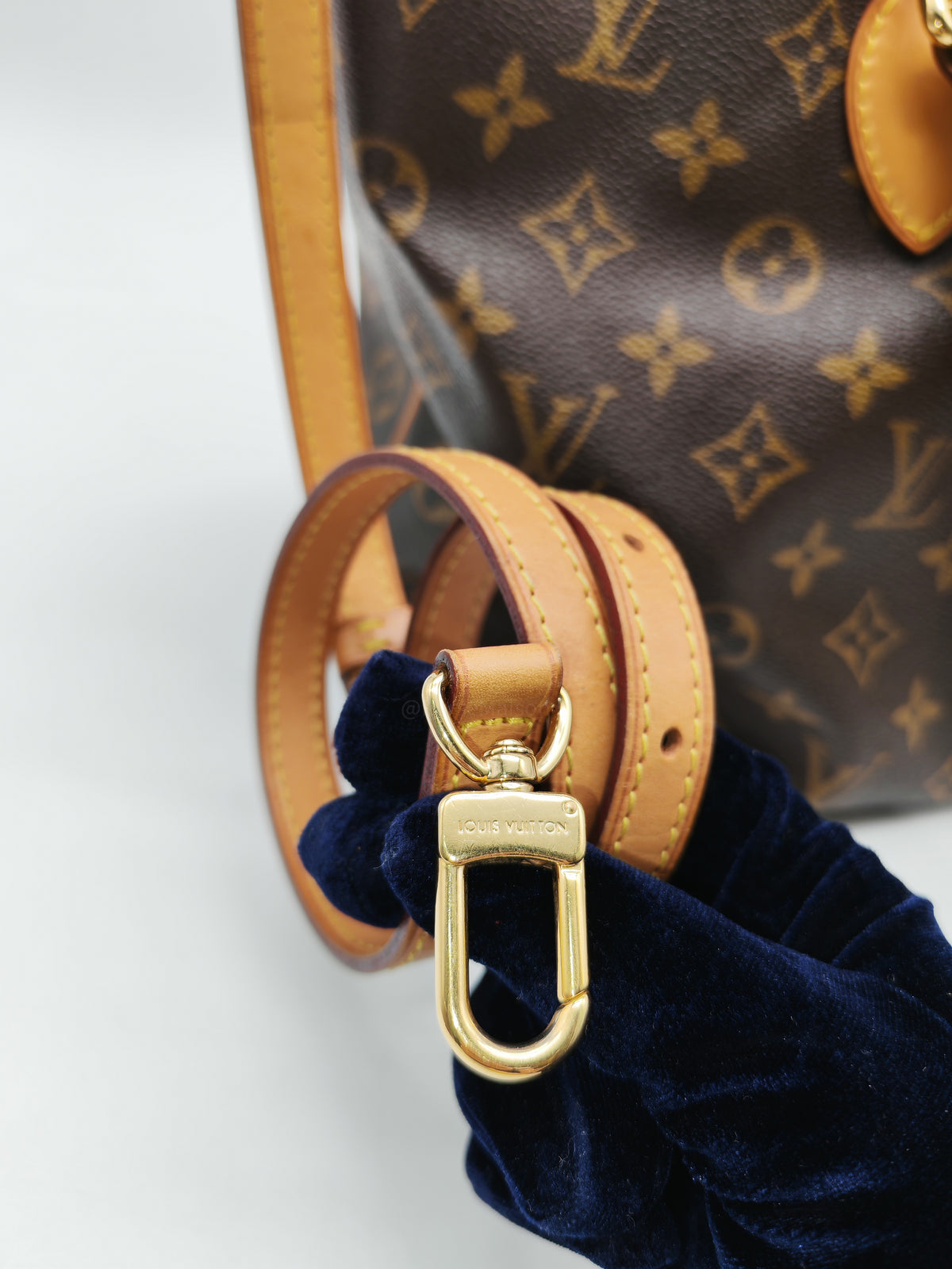 Louis Vuitton Palermo PM Bag in Monogram Canvas and Gold Hardware (Datecode: TA3133) | Purse Maison Luxury Bags Shop