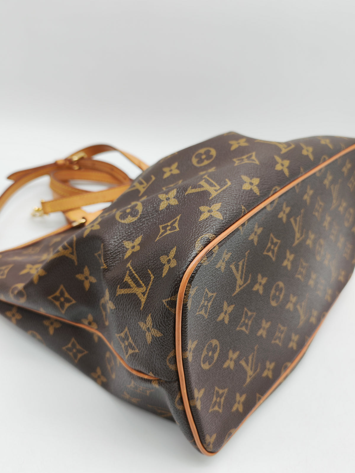 Louis Vuitton Palermo PM Bag in Monogram Canvas and Gold Hardware (Datecode: TA3133) | Purse Maison Luxury Bags Shop