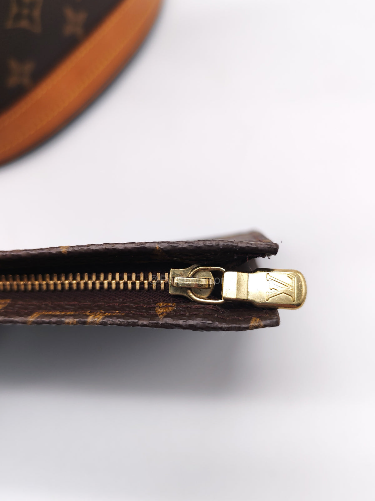 Louis Vuitton Petit Bucket Bag PM in Monogram Canvas and Gold Hardware (Datecode: VI0959) | Purse Maison Luxury Bags Shop