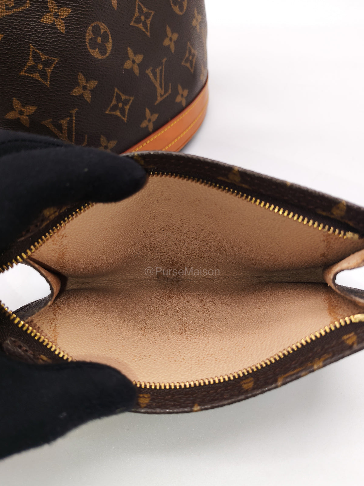 Louis Vuitton Petit Bucket Bag PM in Monogram Canvas and Gold Hardware (Datecode: VI0959) | Purse Maison Luxury Bags Shop