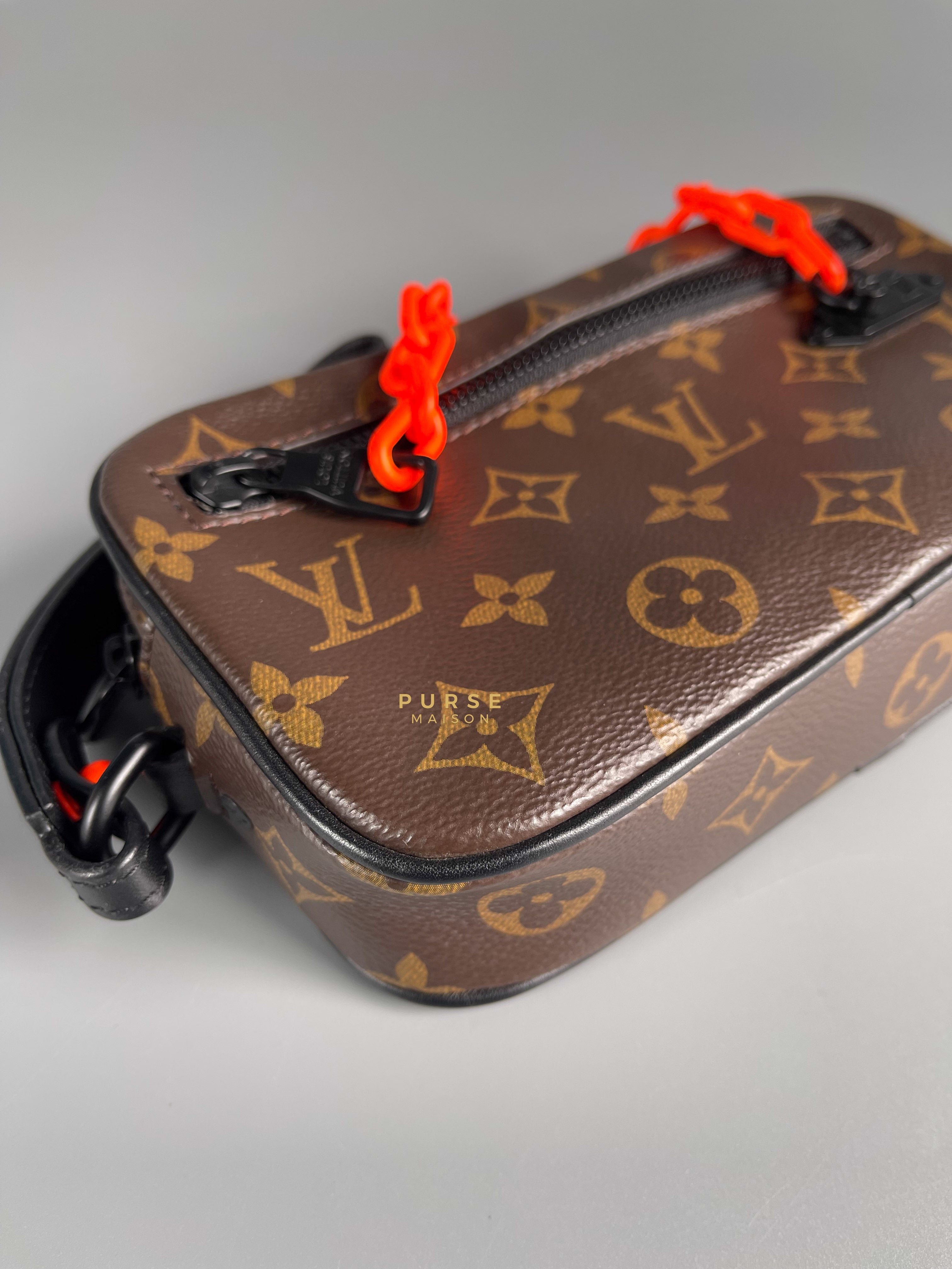 Louis Vuitton Pochette Volga Clutch Bag in Monogram Canvas (Date code: SP4129) | Purse Maison Luxury Bags Shop