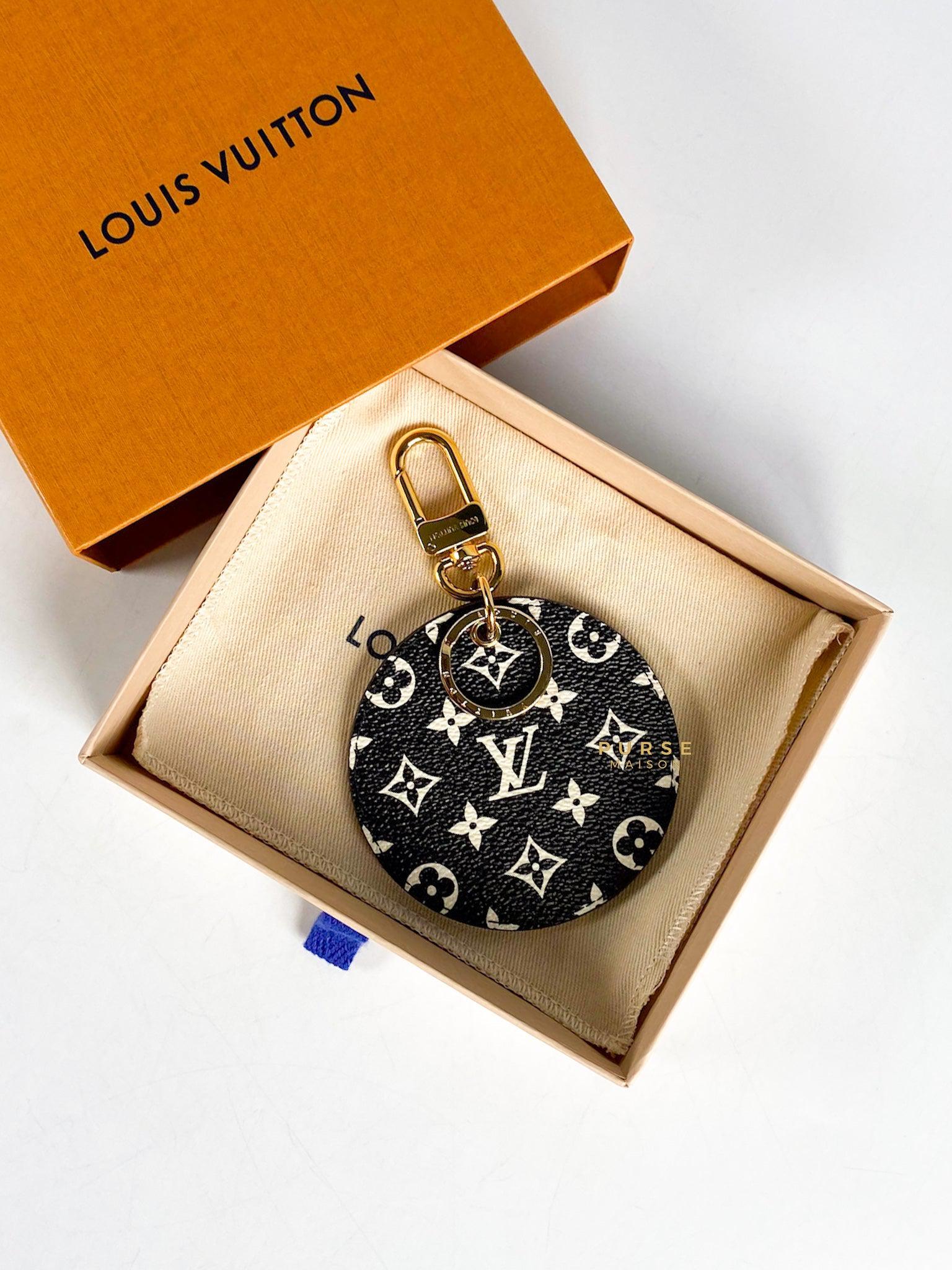 Lv key charm hot sale