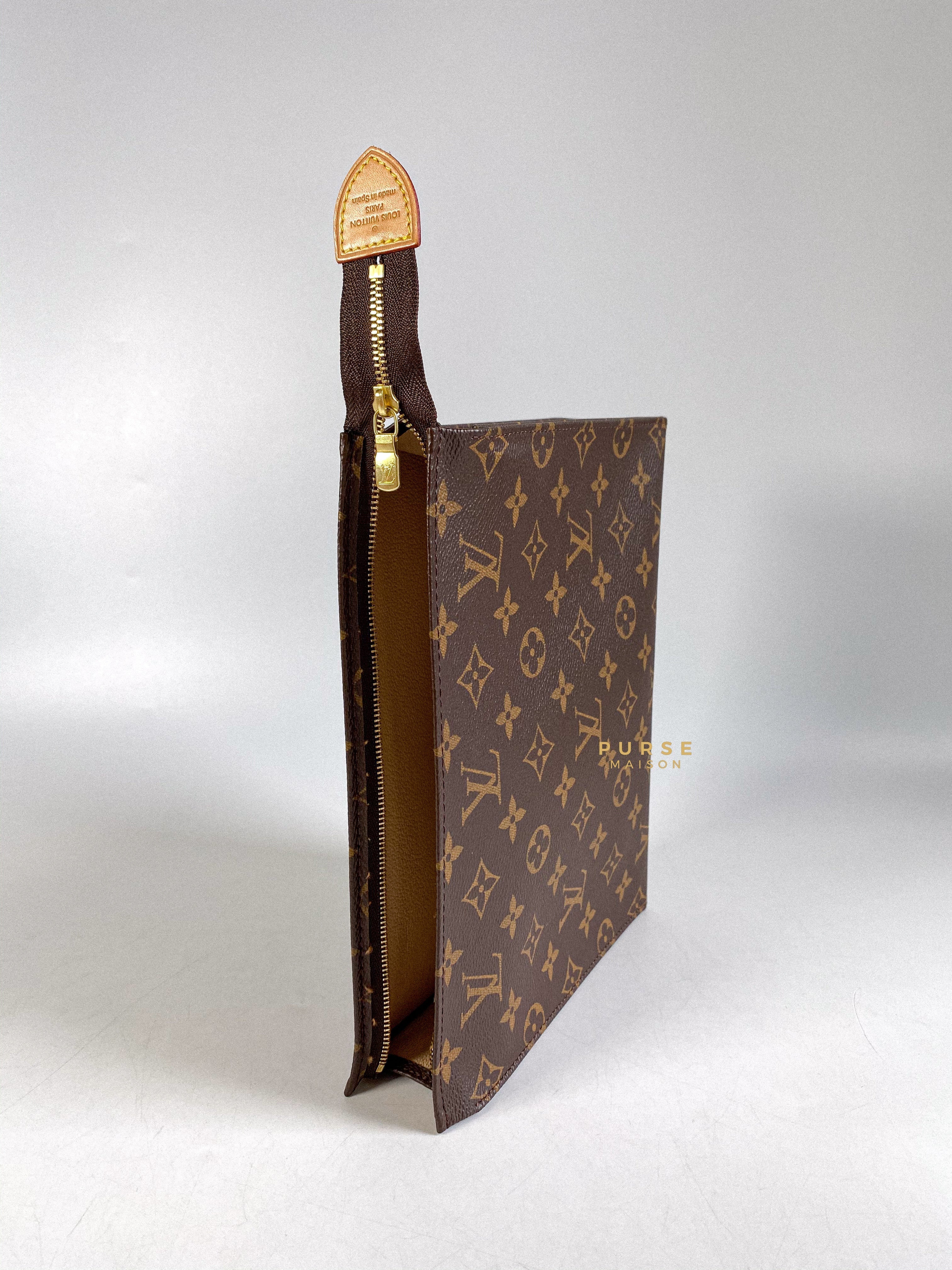 Louis Vuitton's Micro Vanity 💕 #louisvuittonbag #louisvuitton