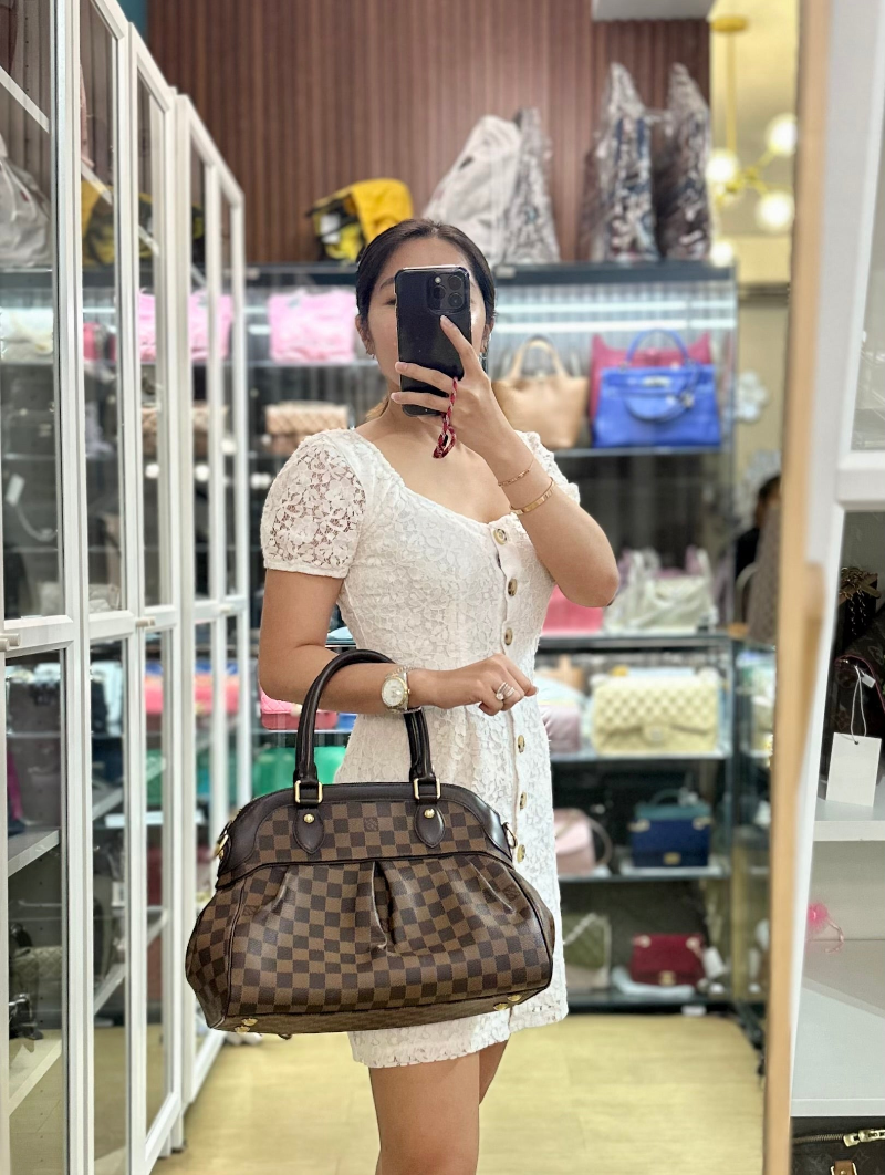 Trevi PM Shoulder Bag Small in Brown Damier Ebene Canvas (Date Code: TJ0142) | Purse Maison Luxury Bags Shop