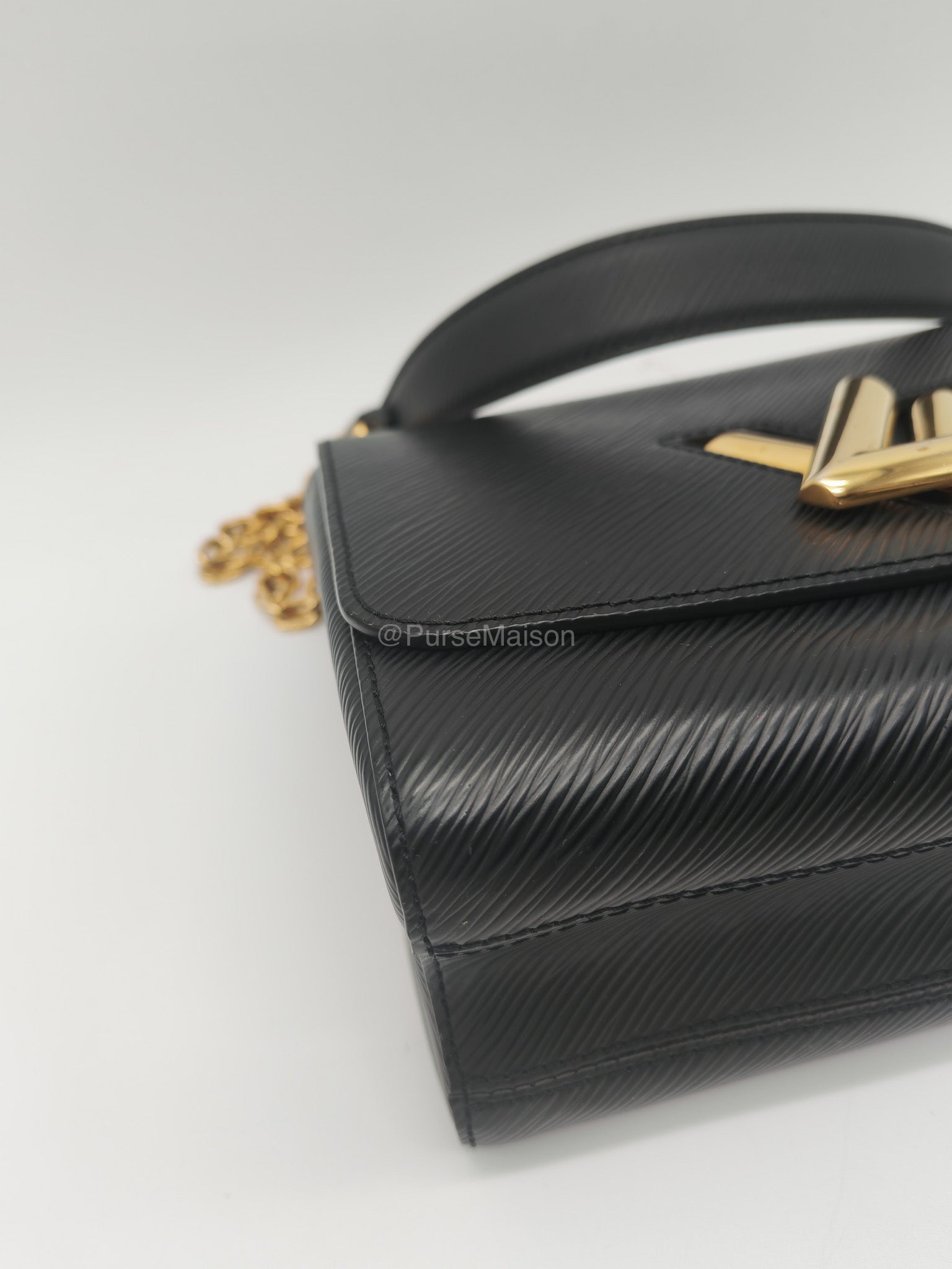 Louis Vuitton Twist MM in Black Epi Leather Shoulder Bag (Date Code:FL0199) | Purse Maison Luxury Bags Shop