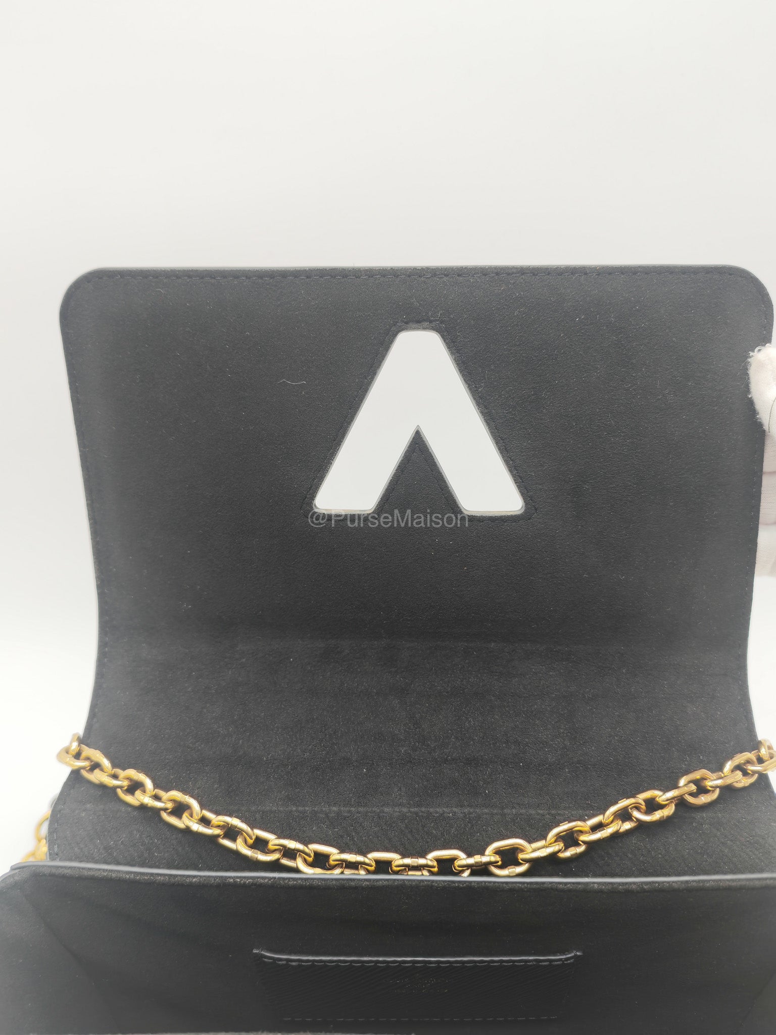 Louis Vuitton Twist MM in Black Epi Leather Shoulder Bag (Date Code:FL0199) | Purse Maison Luxury Bags Shop