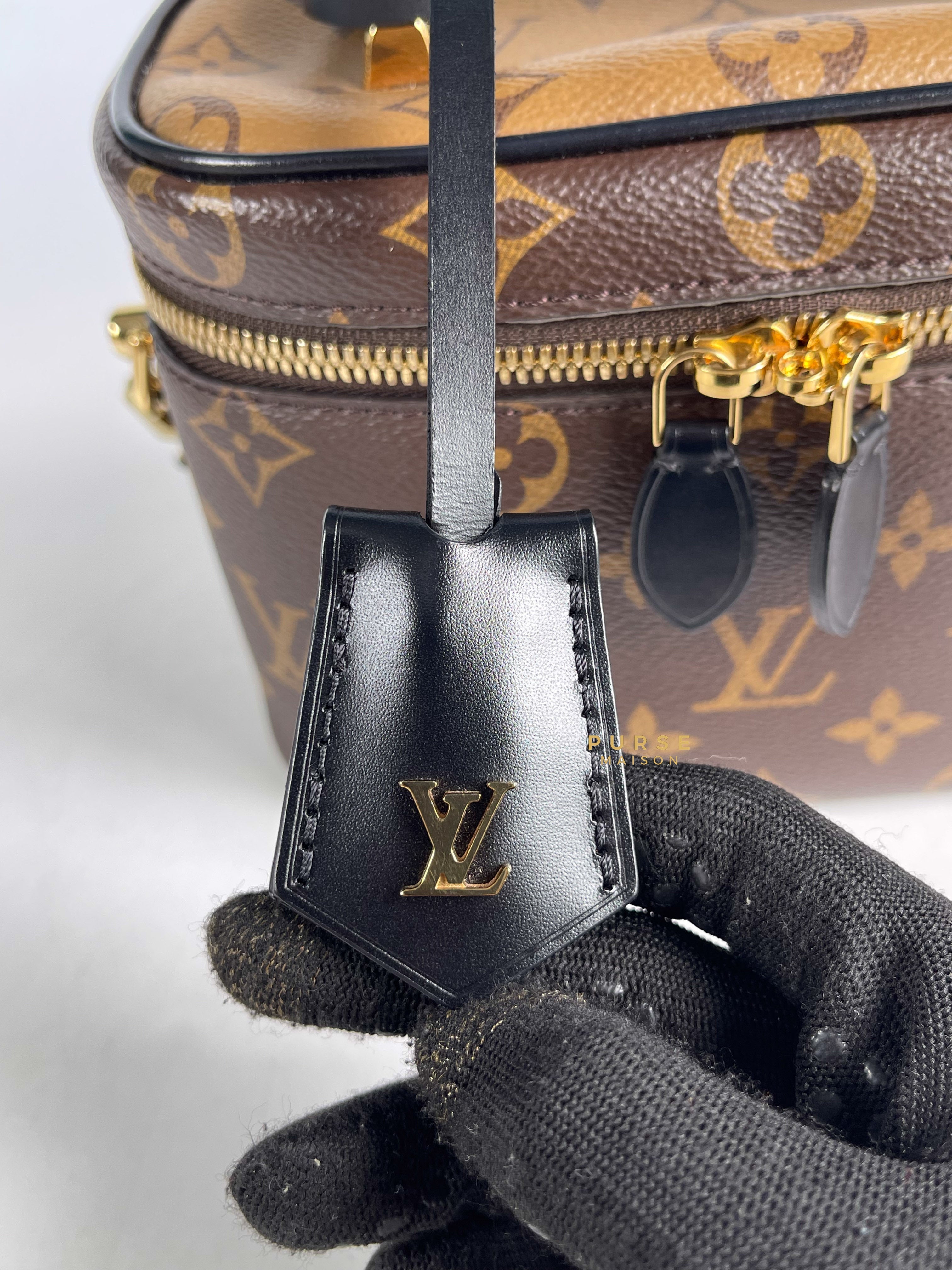 Vuitton discount vanity pm