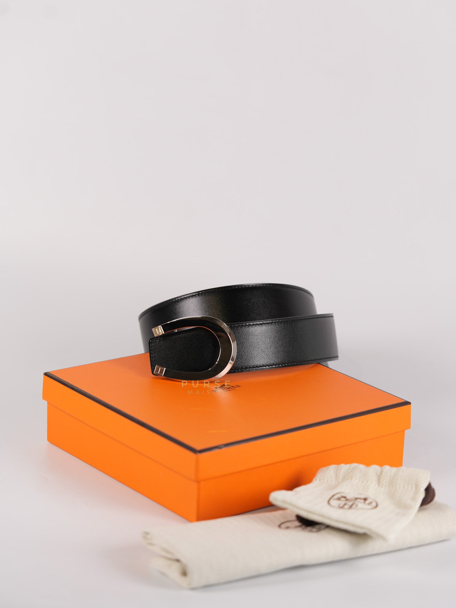 Luck Buckle Noir Reversible Leather Belt in Palladium Hardware 95cm | Purse Maison Luxury Bags Shop
