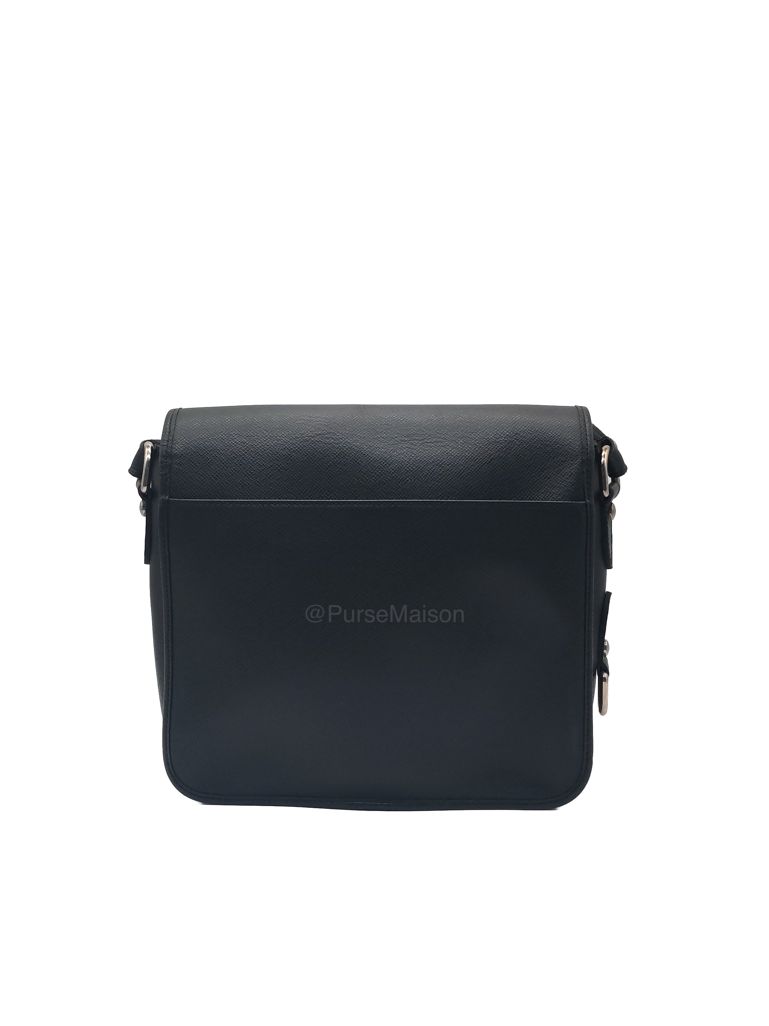 Louis Vuitton Andrei Messenger Bag in Black Taiga Leather and Silver Hardware (Datecode: BA2008)