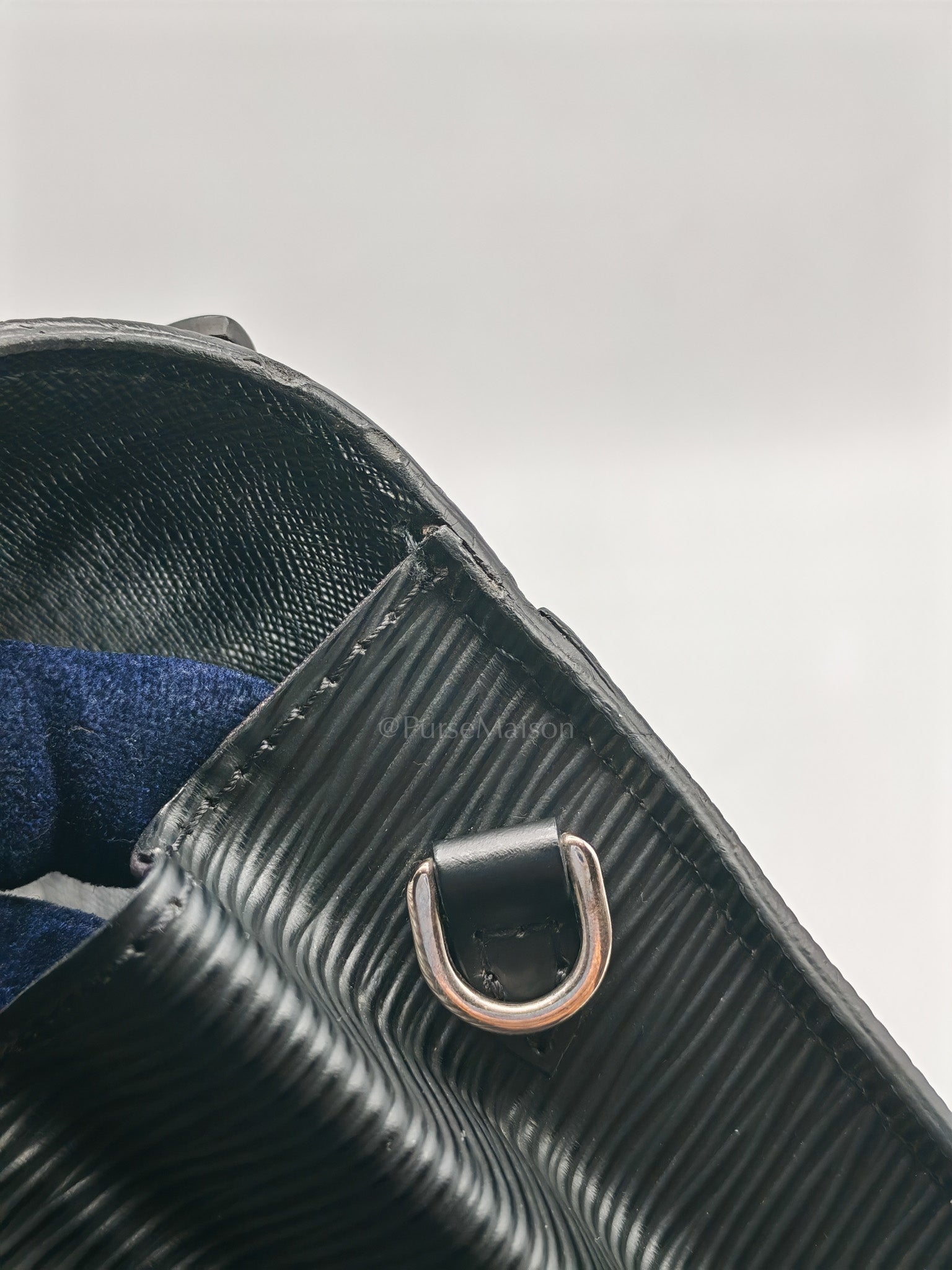 Clery Pochette in Black Epi Leather & Black/Silver Hardware (Datecode: SR2199)
